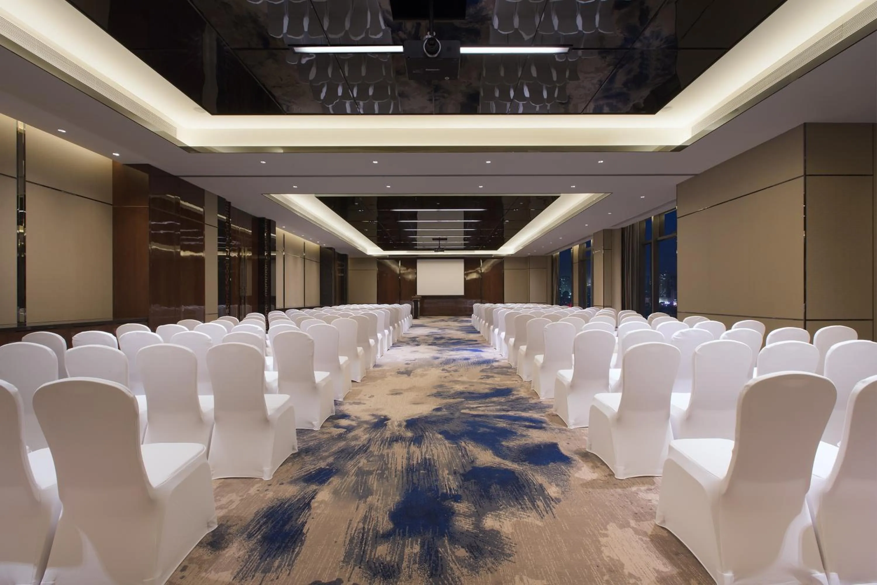 Business facilities in Wanda Vista Dongguan
