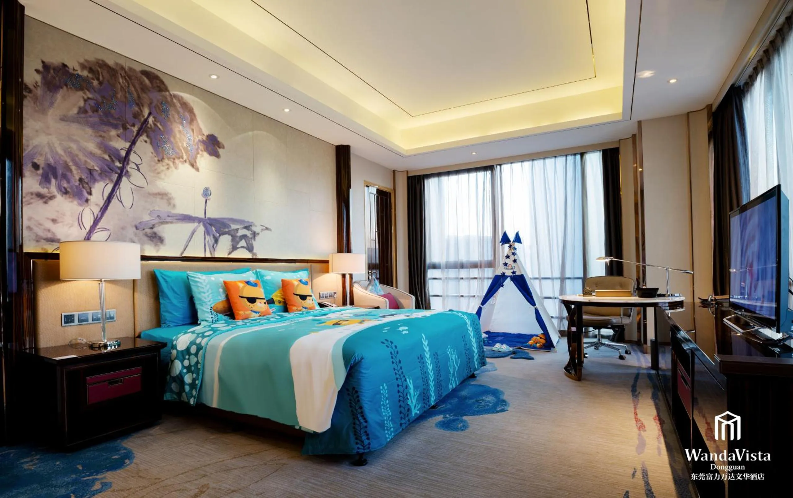 Bedroom, Bed in Wanda Vista Dongguan