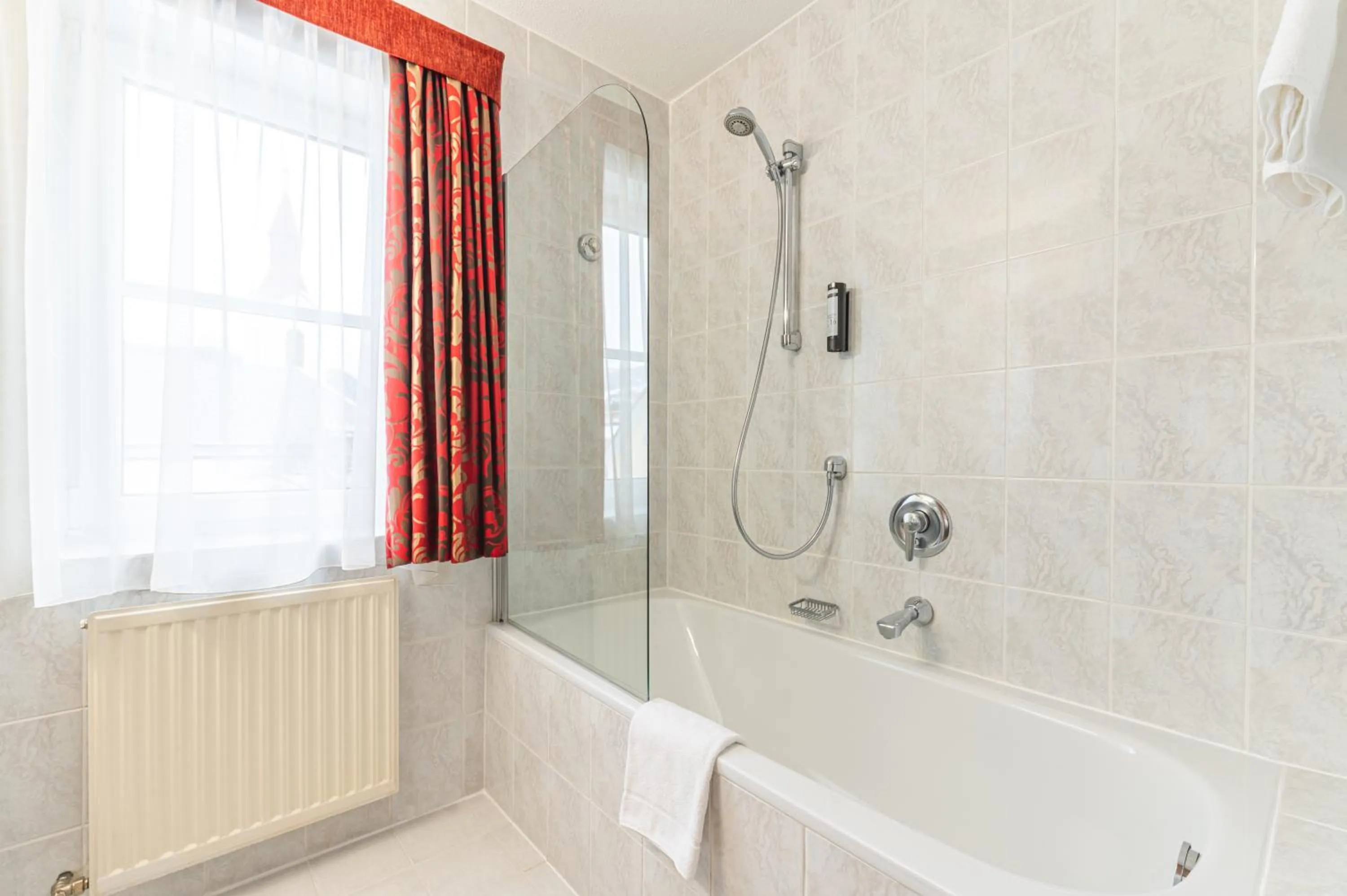 Shower in Hotel Tia Monte Nauders