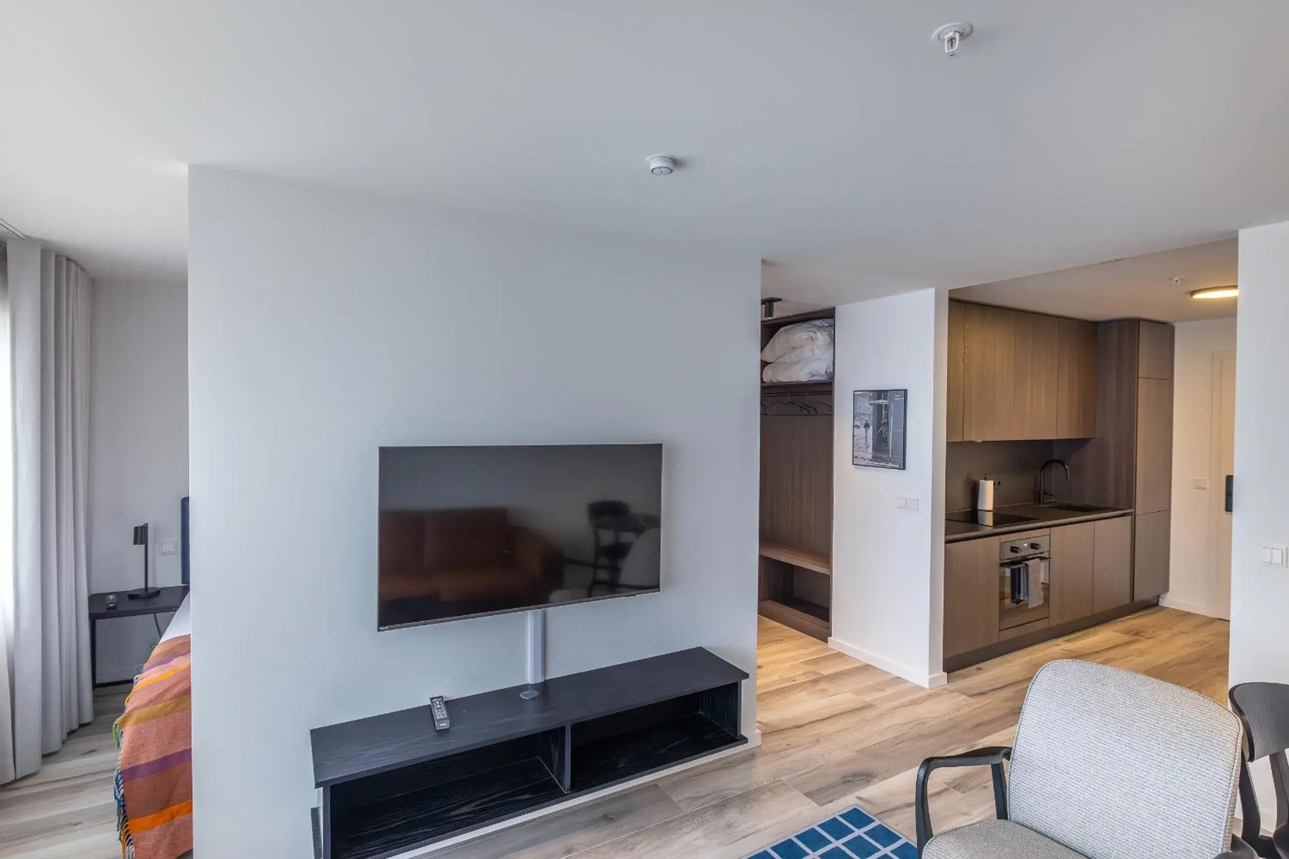 Superior One Bedroom Apartment in Hlemmur Suites Superior One Bedroom Apartment in Hlemmur Suites