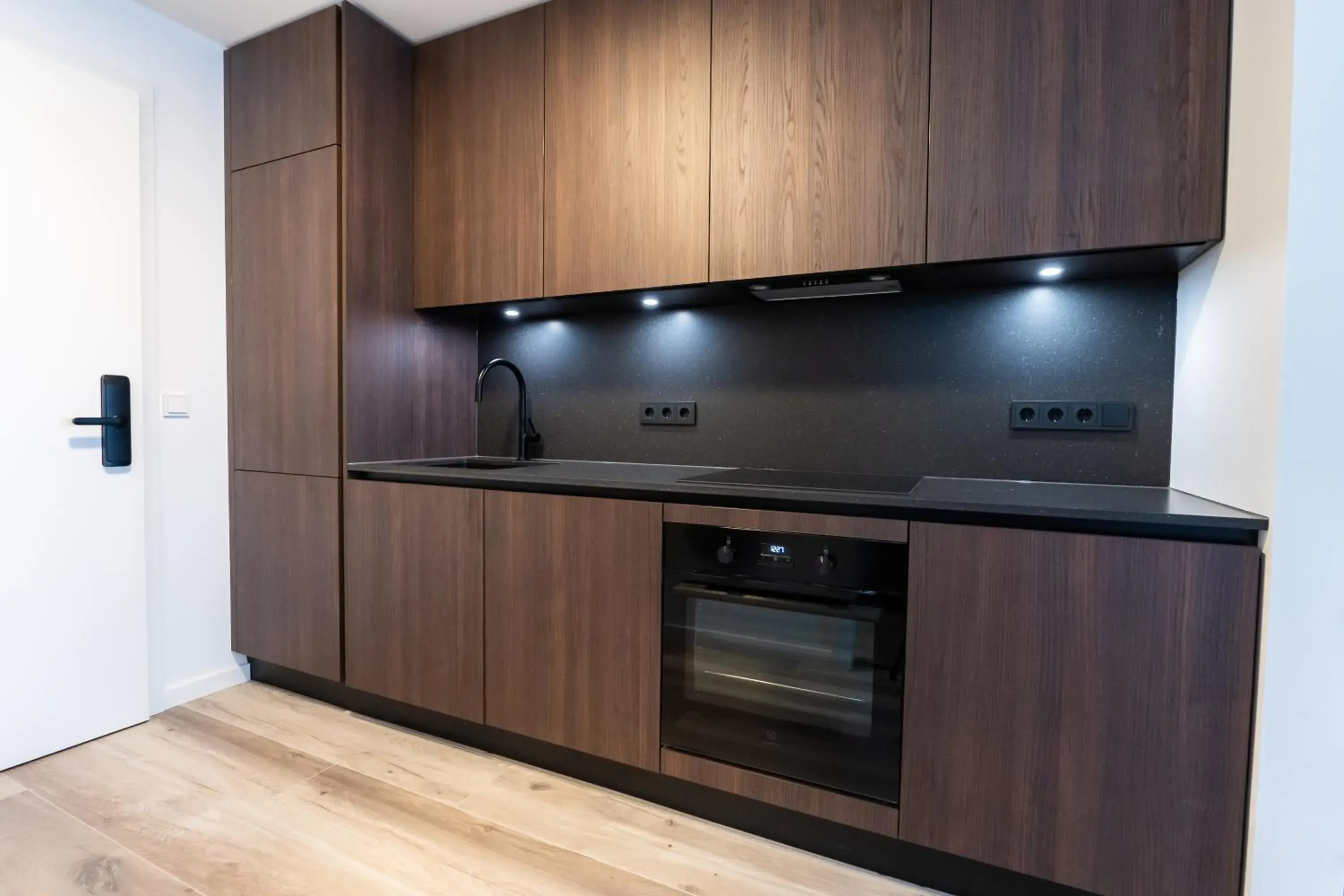 Deluxe Two Bedroom Apartment with balcony in Hlemmur Suites Deluxe Two Bedroom Apartment with balcony in Hlemmur Suites