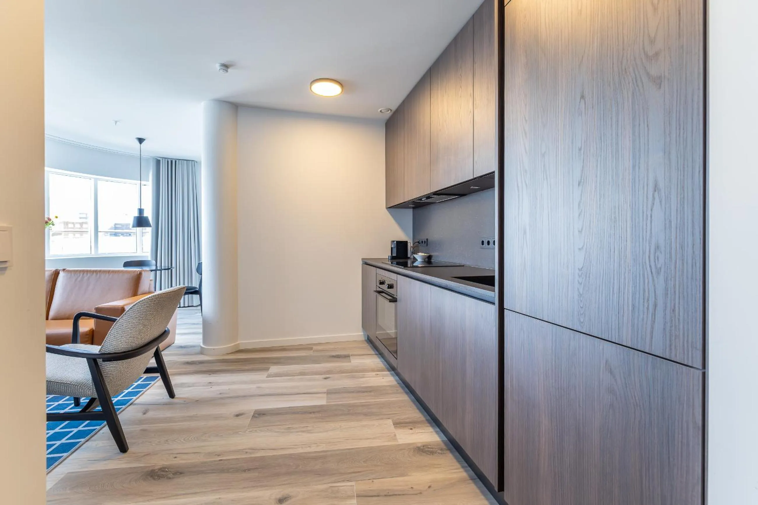 Kitchen or kitchenette in Hlemmur Suites