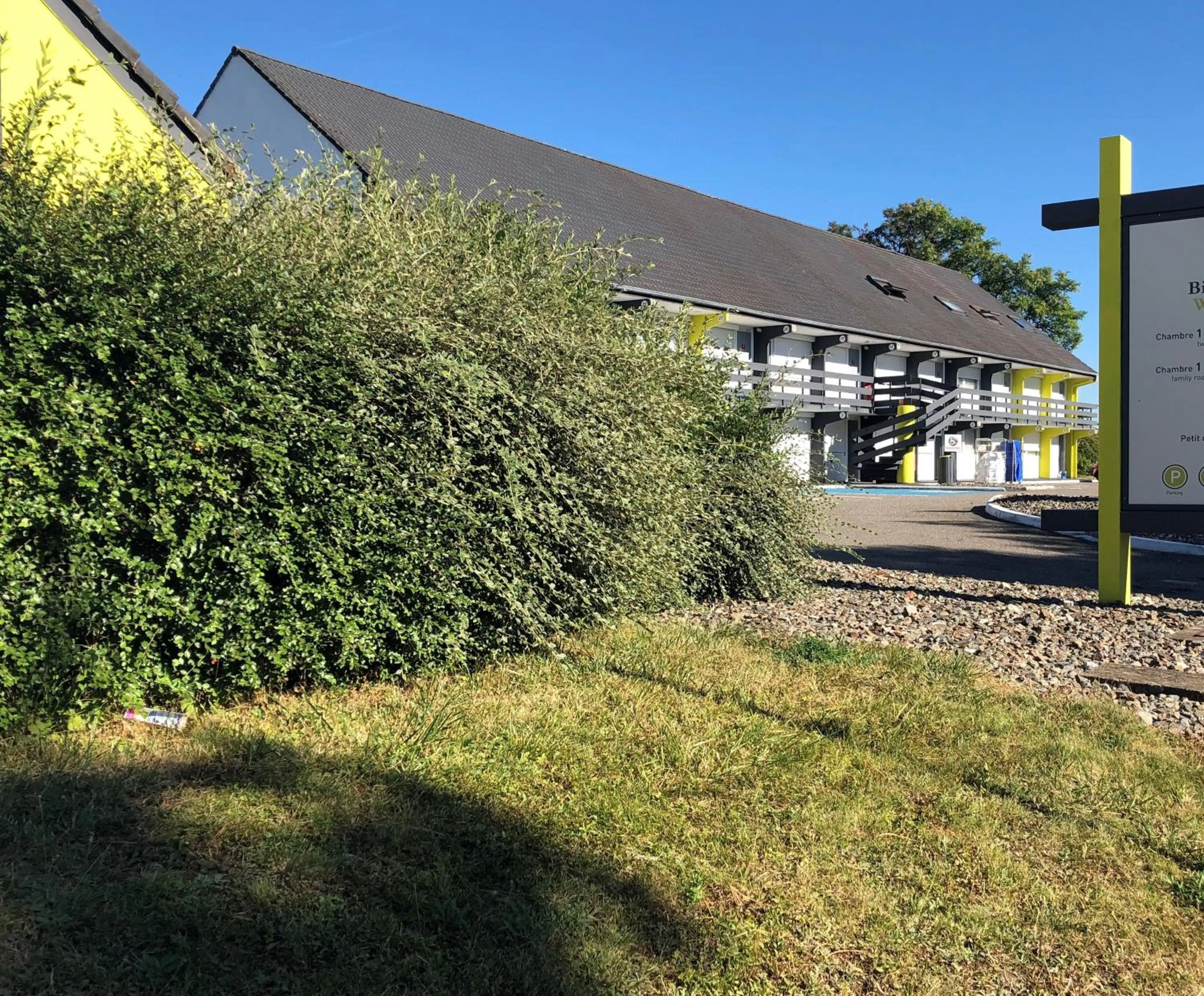 Property building in HOTEL Belfort Bessoncourt