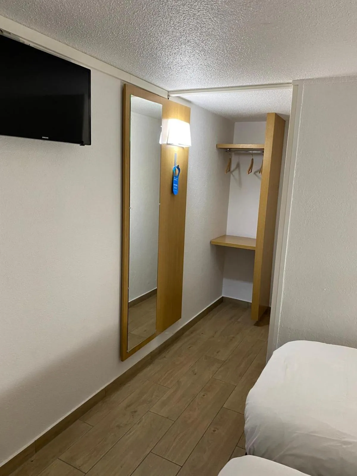 Bed in HOTEL Belfort Bessoncourt