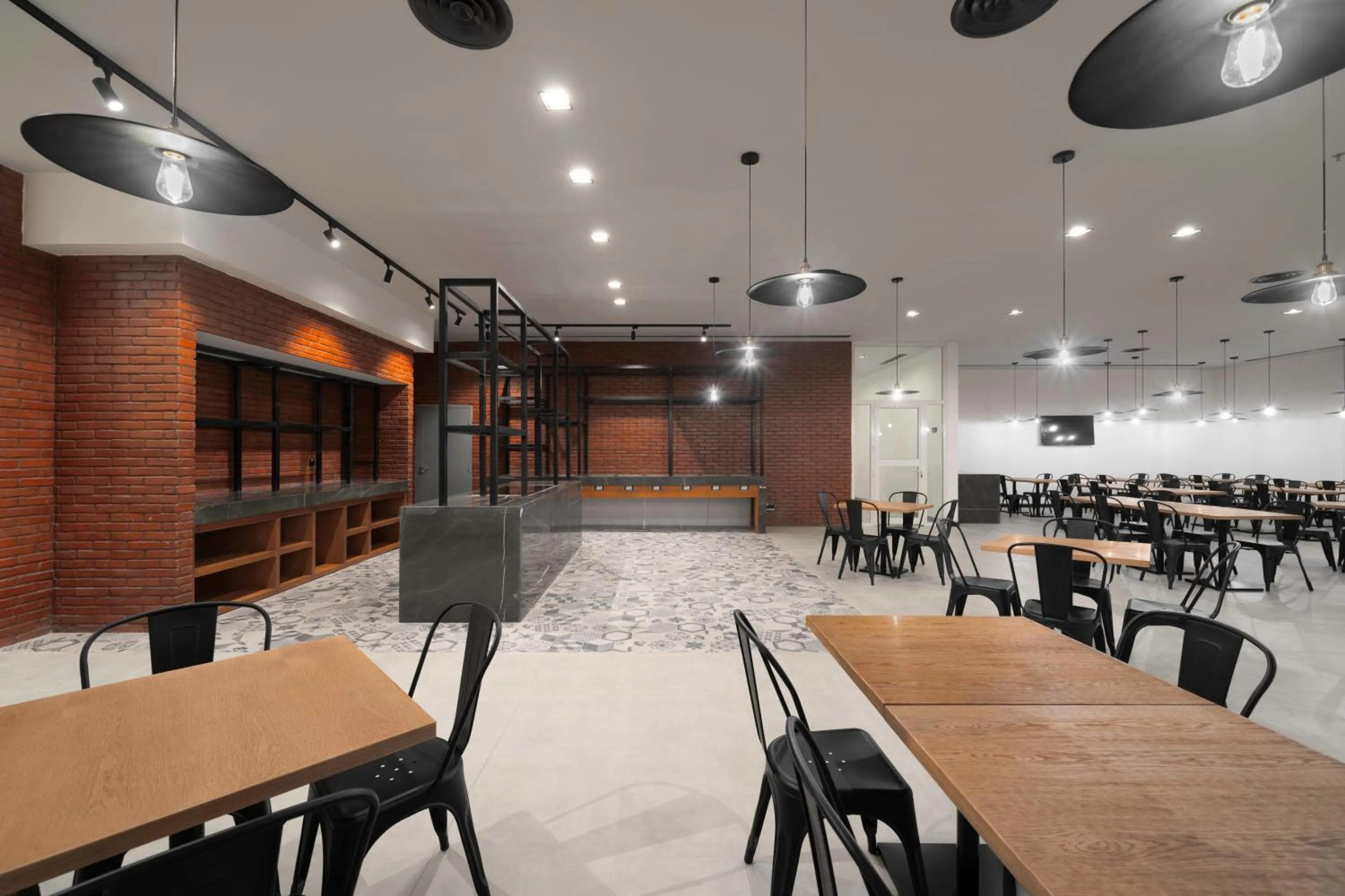 Restaurant/places to eat in Park Inn by Radisson Makkah Thakher Algharbi