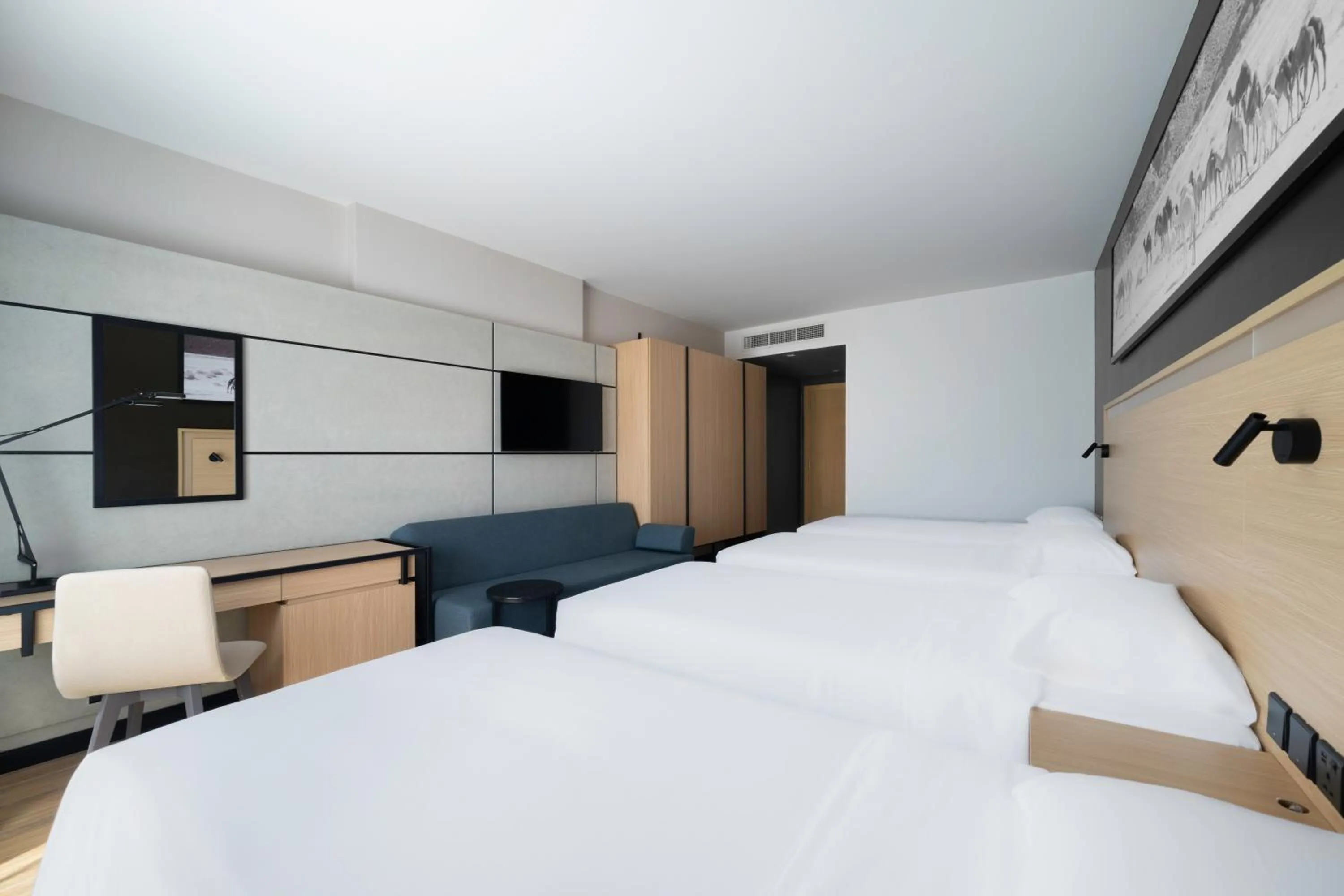 Bed in Park Inn by Radisson Makkah Thakher Algharbi