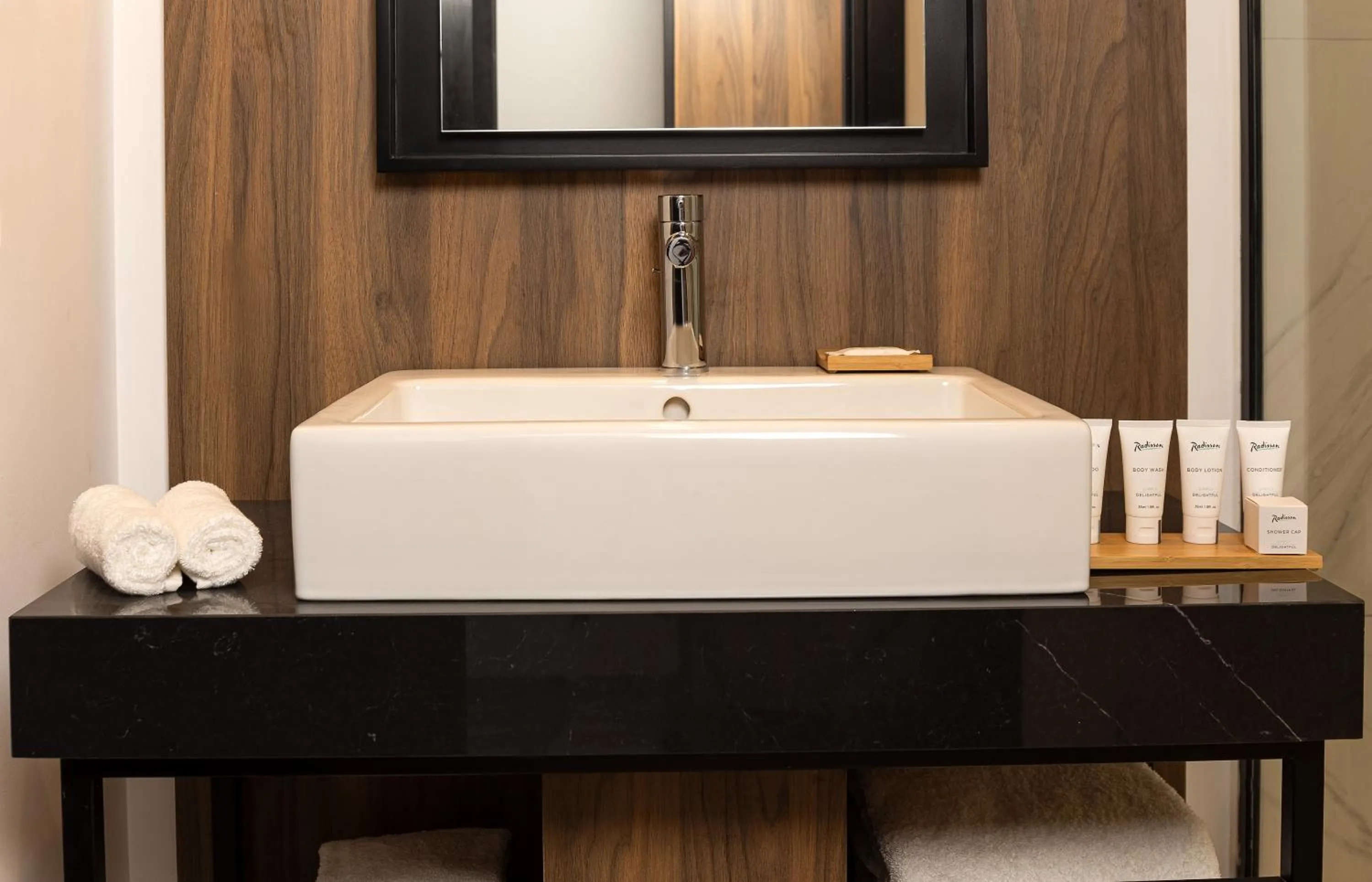 Bathroom in Radisson Hotel Tunis, City Center