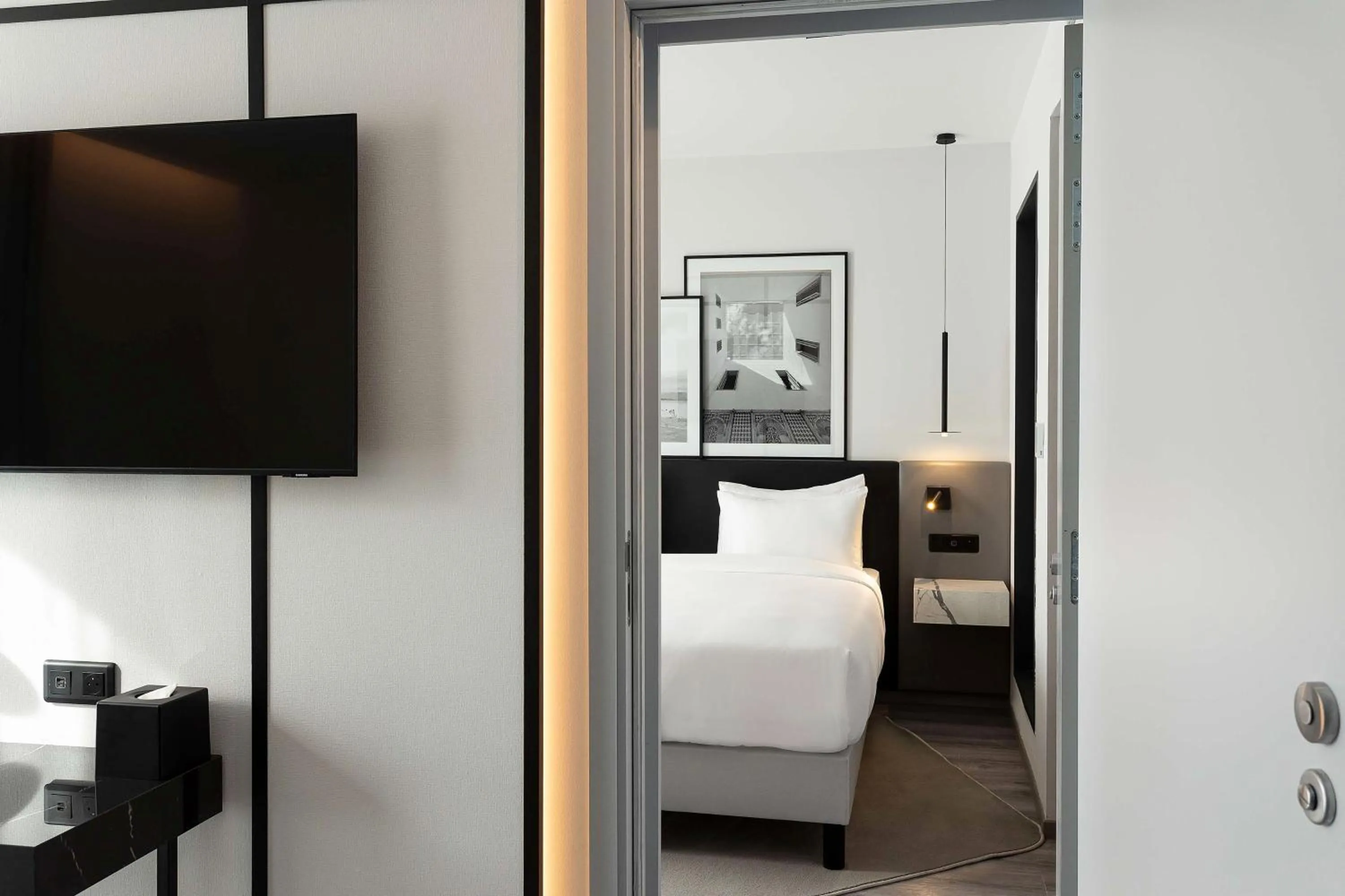 Bedroom, Bed in Radisson Hotel Tunis, City Center