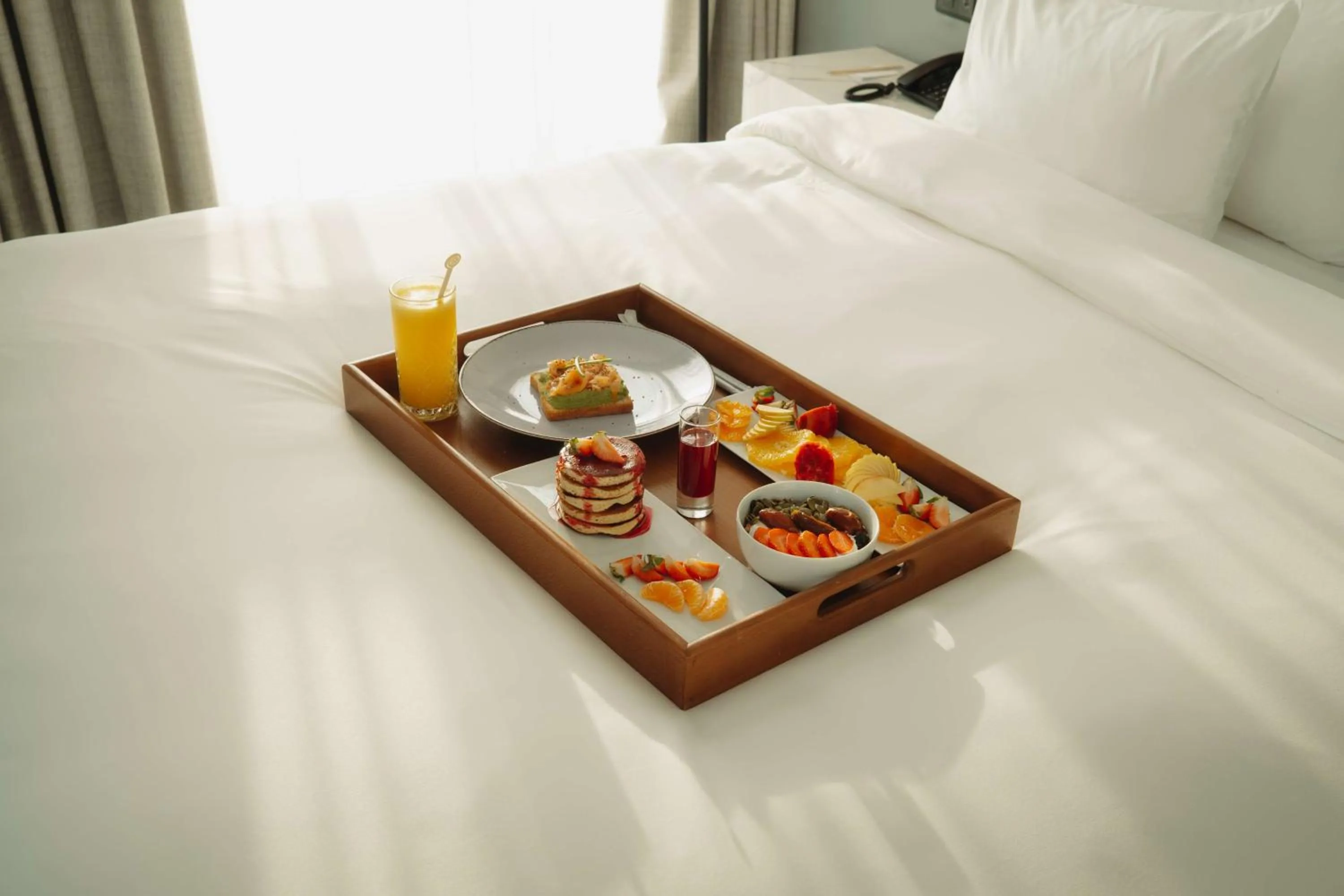 Breakfast, Bed in Radisson Hotel Tunis, City Center