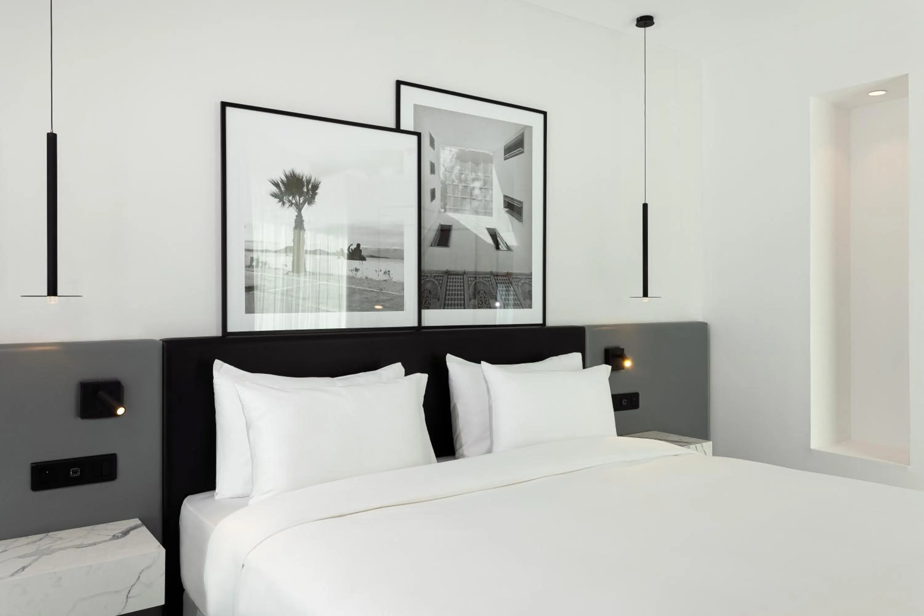 Bed in Radisson Hotel Tunis, City Center