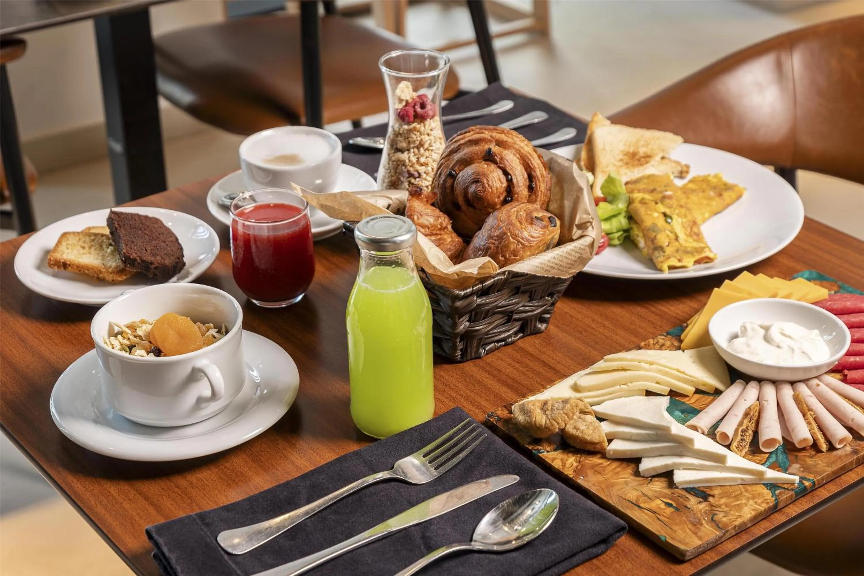 Breakfast in Radisson Hotel Tunis, City Center