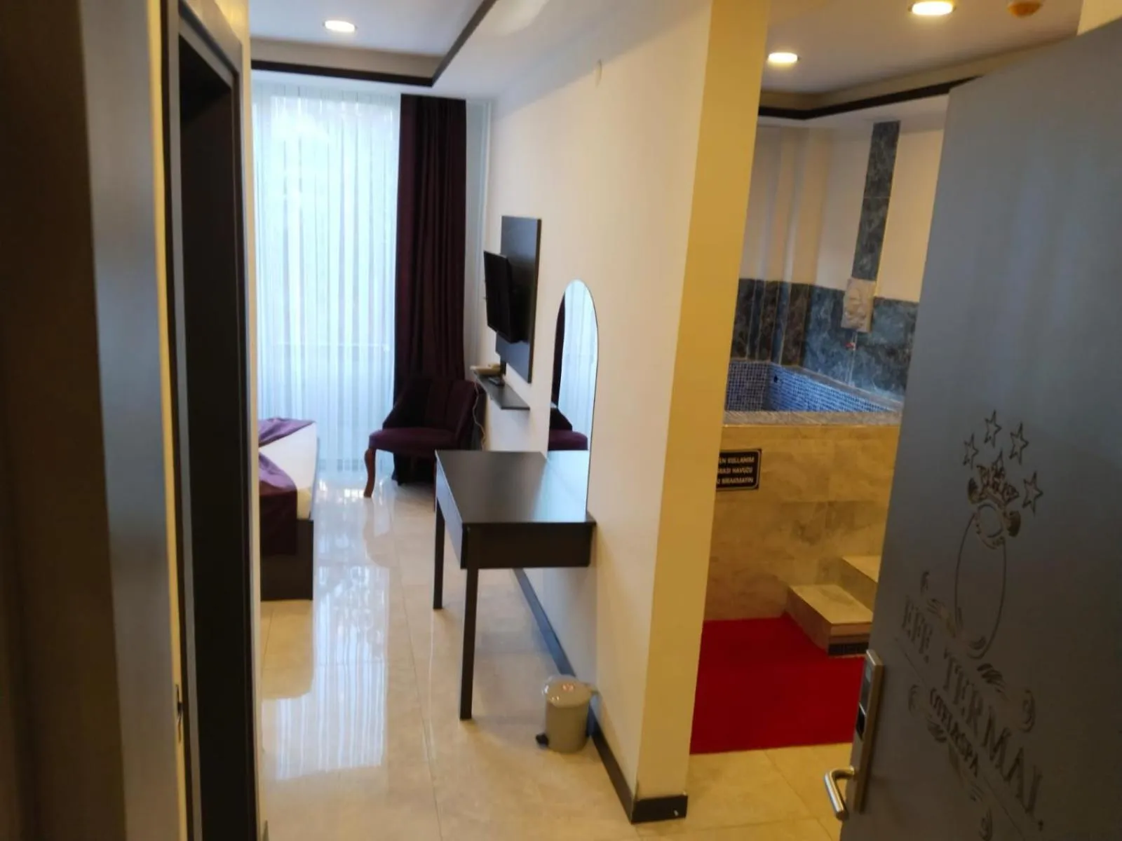 Photo of the whole room in Efe Termal