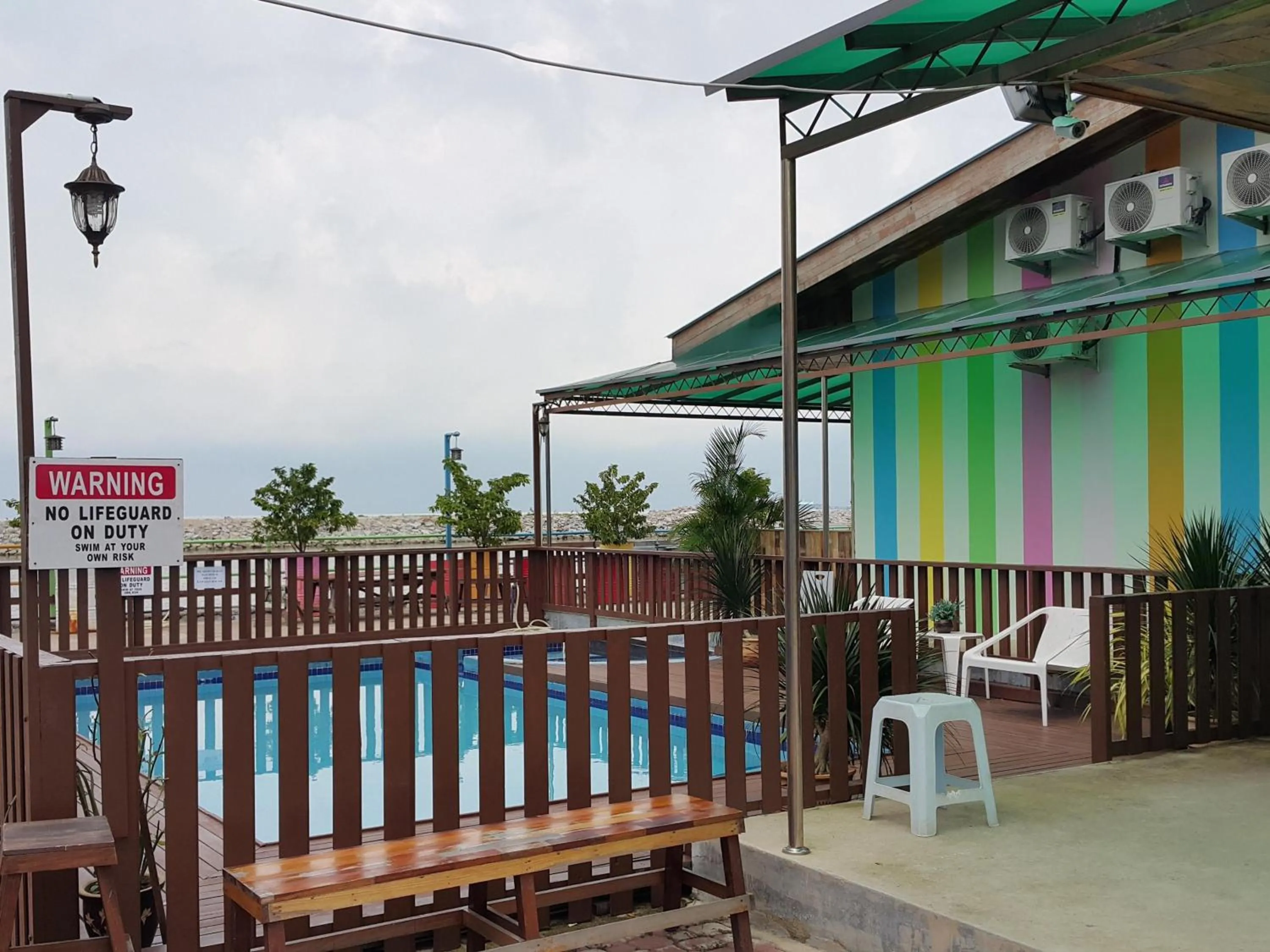 Swimming pool in Mabohai Resort Klebang