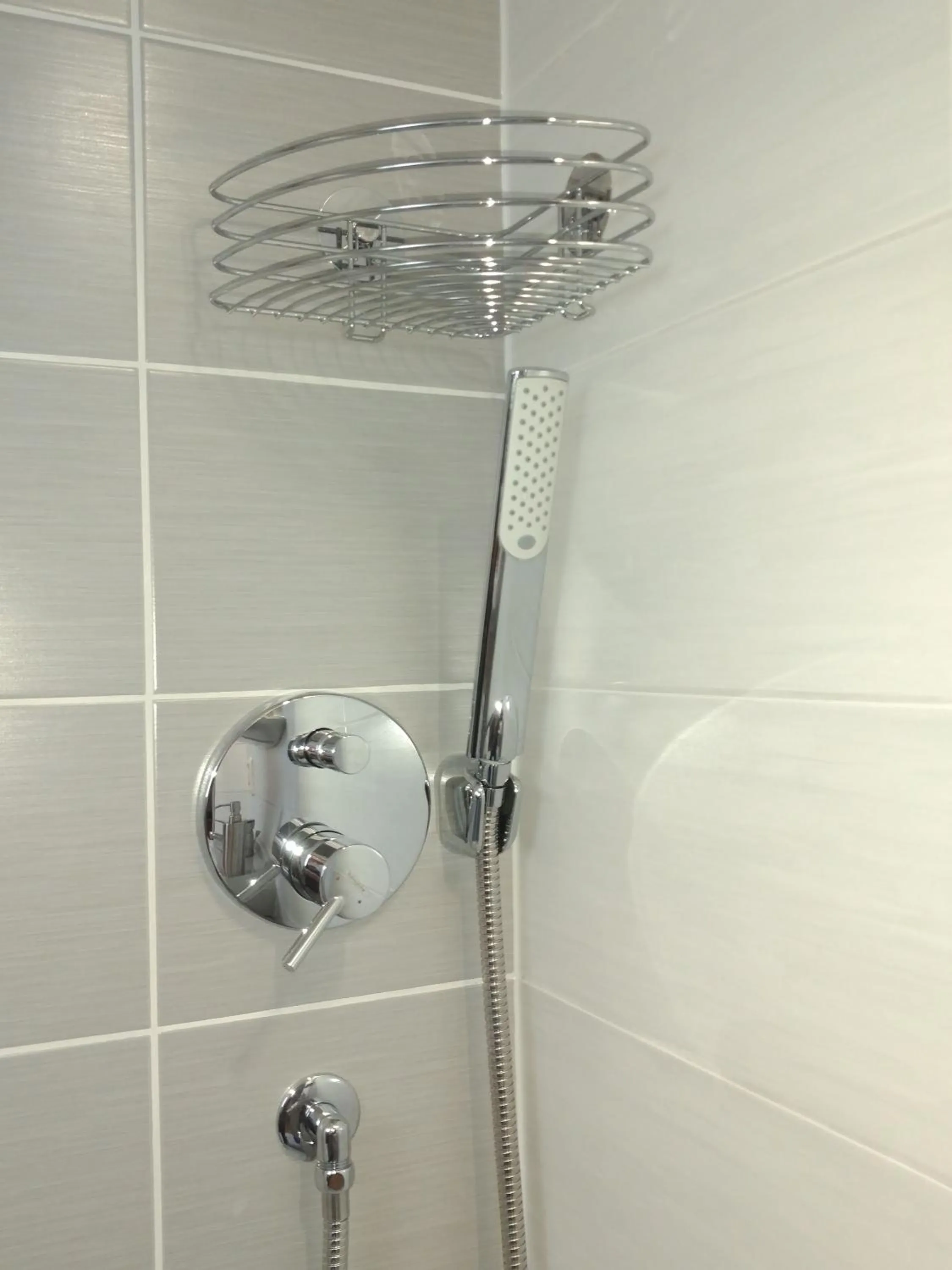 Shower in B&B am See Köln - Privatzimmer