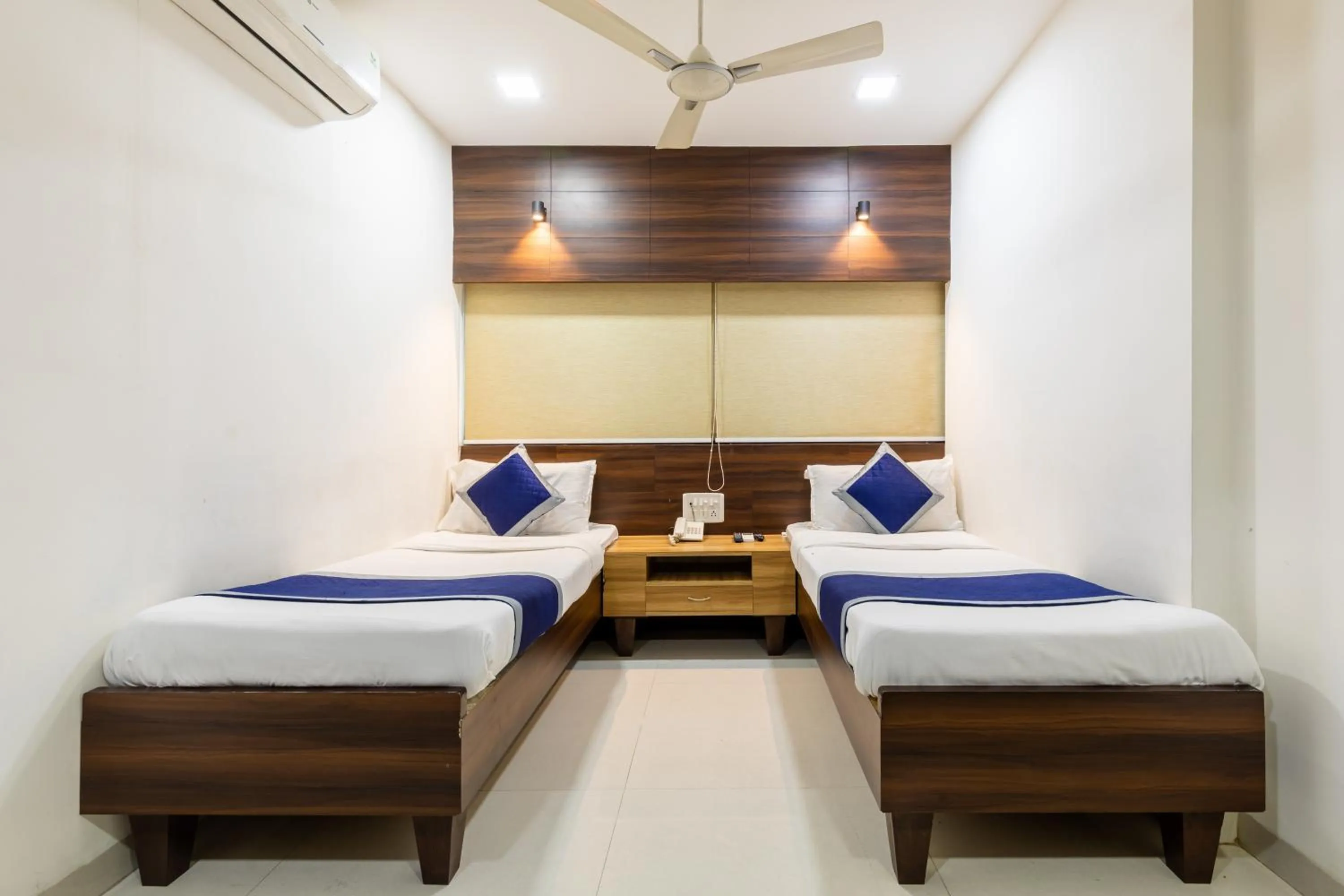 Bed in Hotel Kalinga