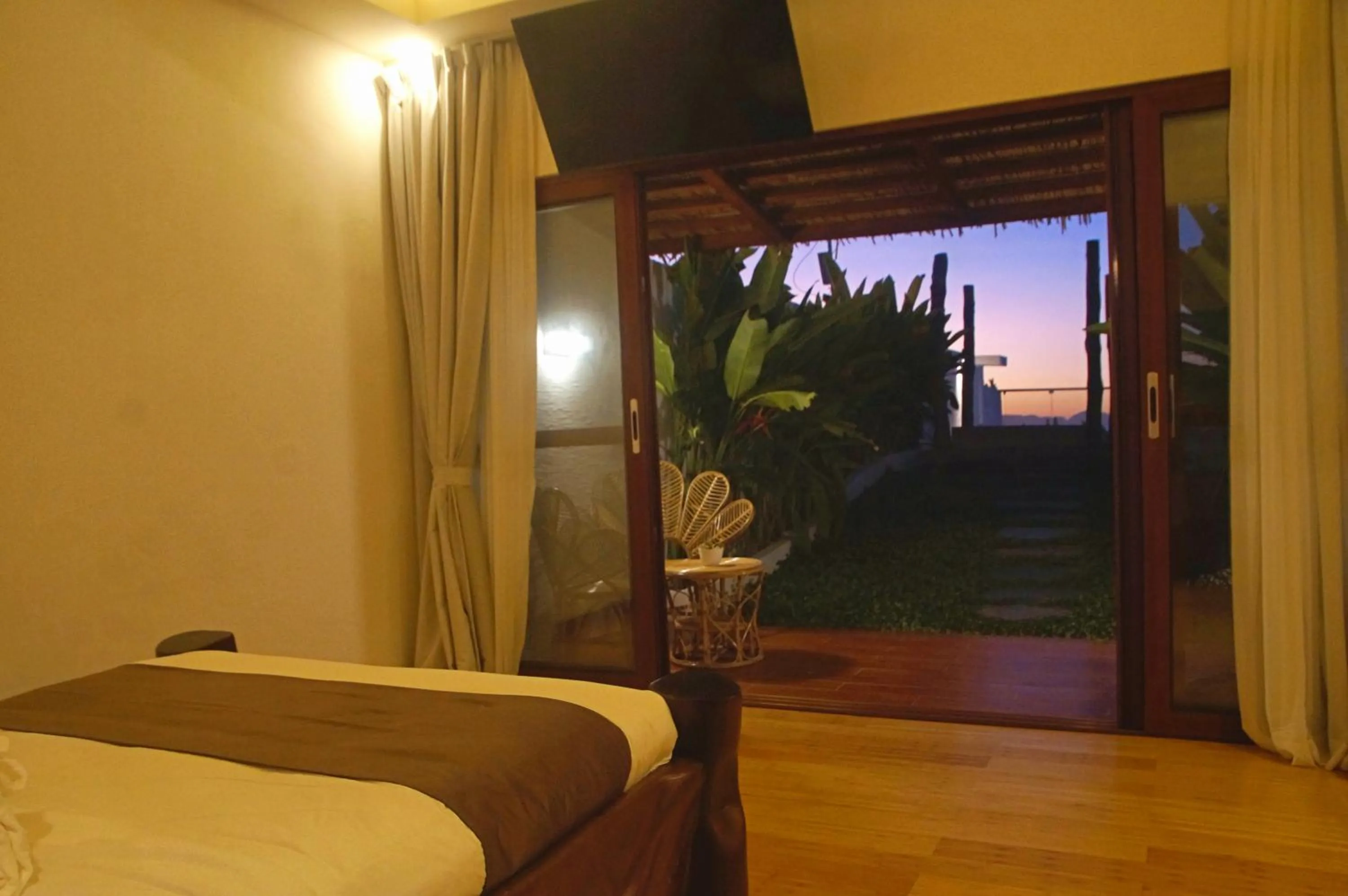 Bedroom, Bed in El Nido Bayview Resort