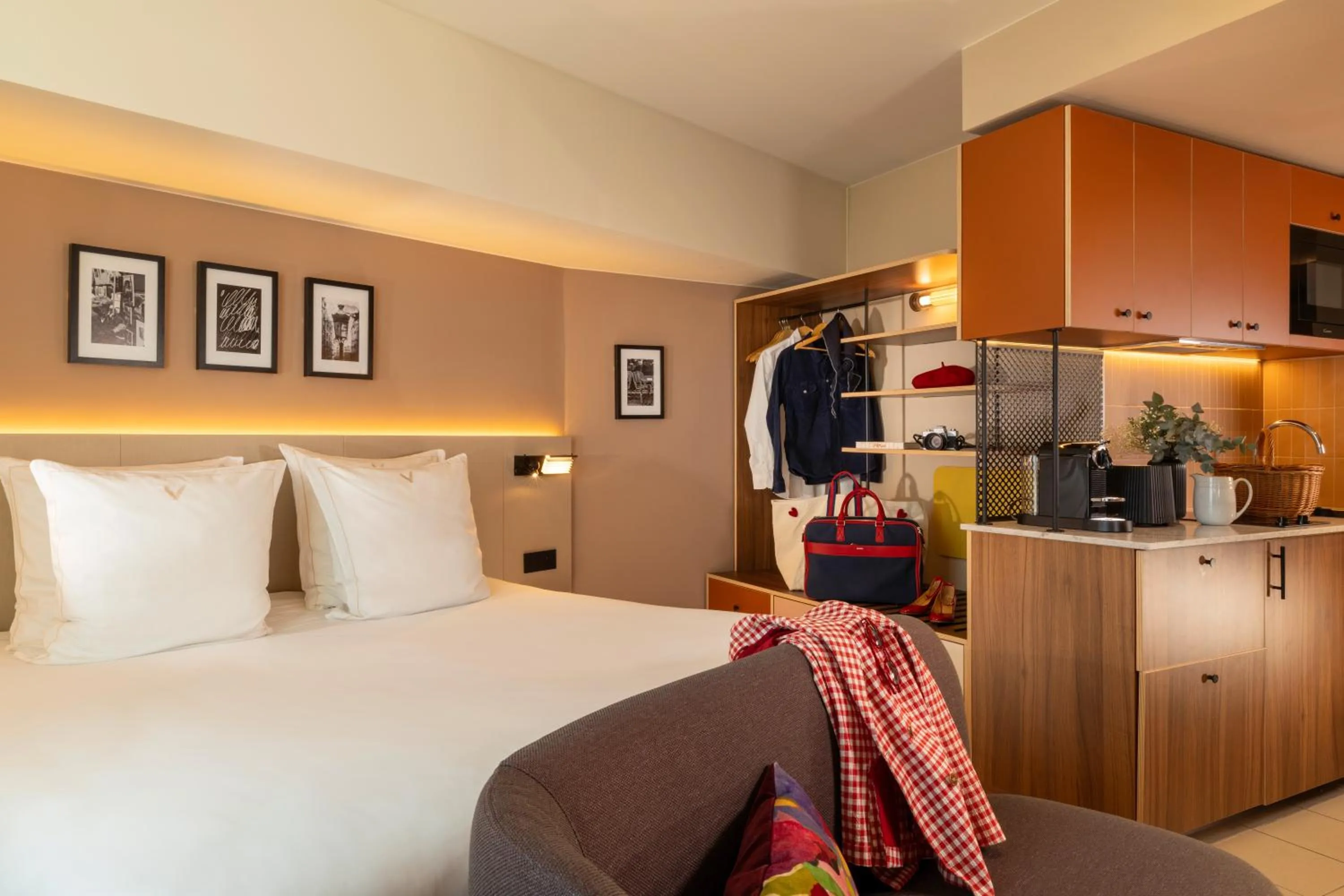 Bed in Yuna Montmartre - ApartHotel