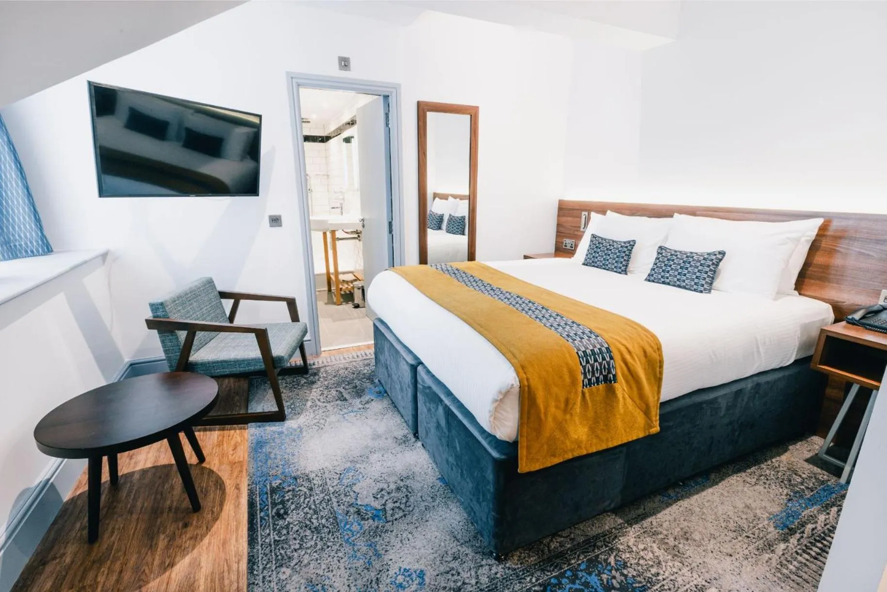 Bedroom, Bed in The Station Hotel