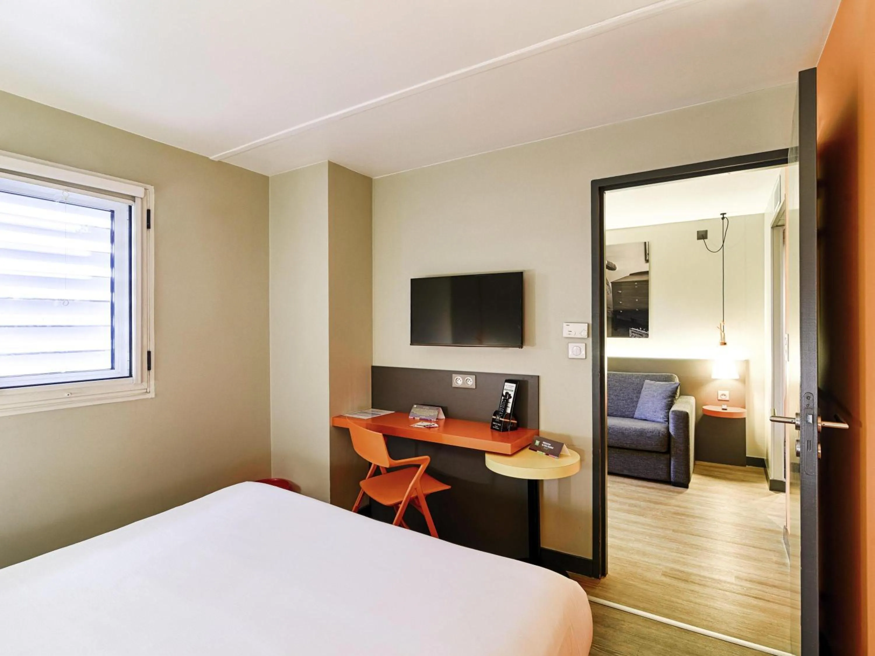 Bedroom, Bed in ibis Styles Lyon Centre Confluence
