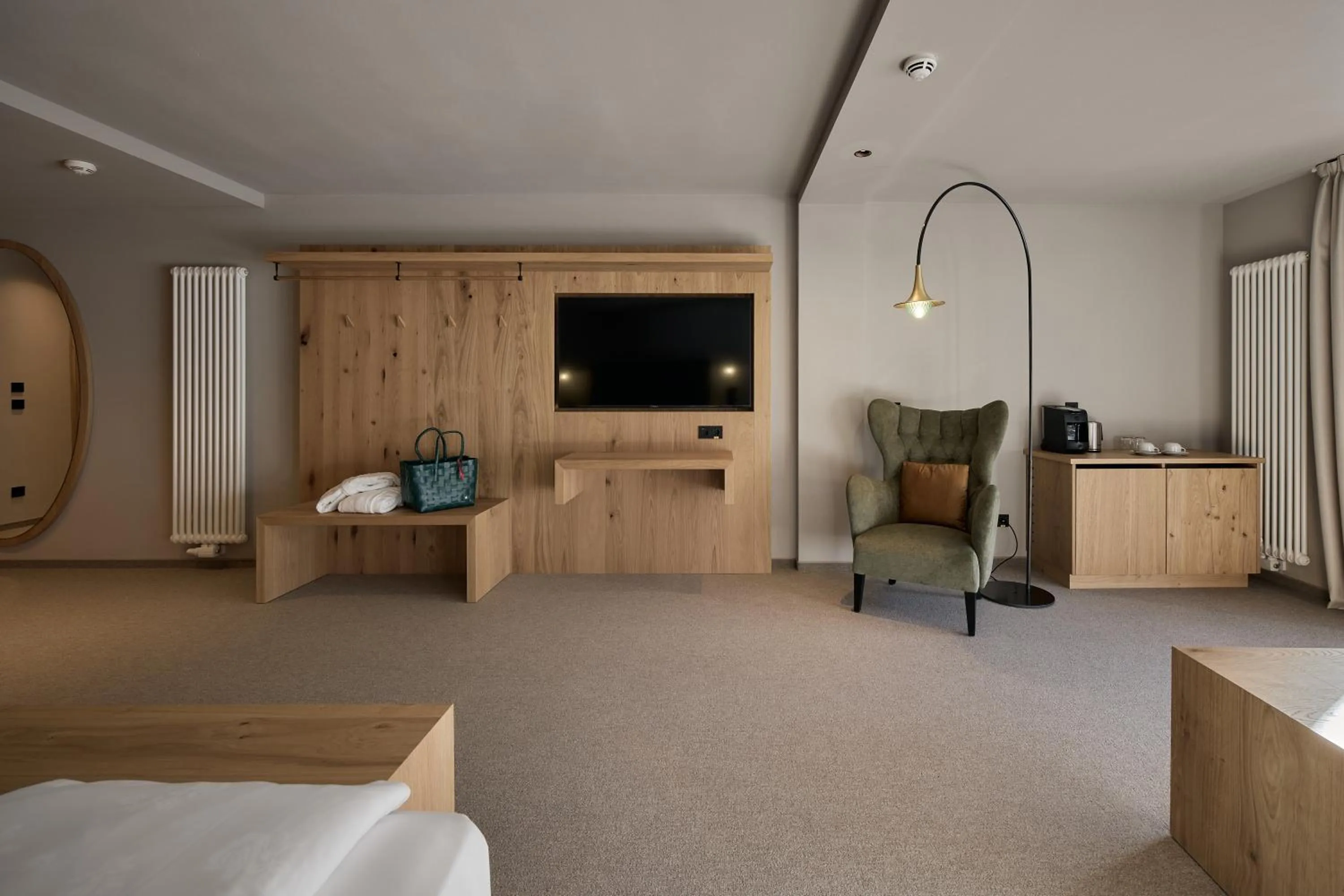 Photo of the whole room, Bed in Berghotel