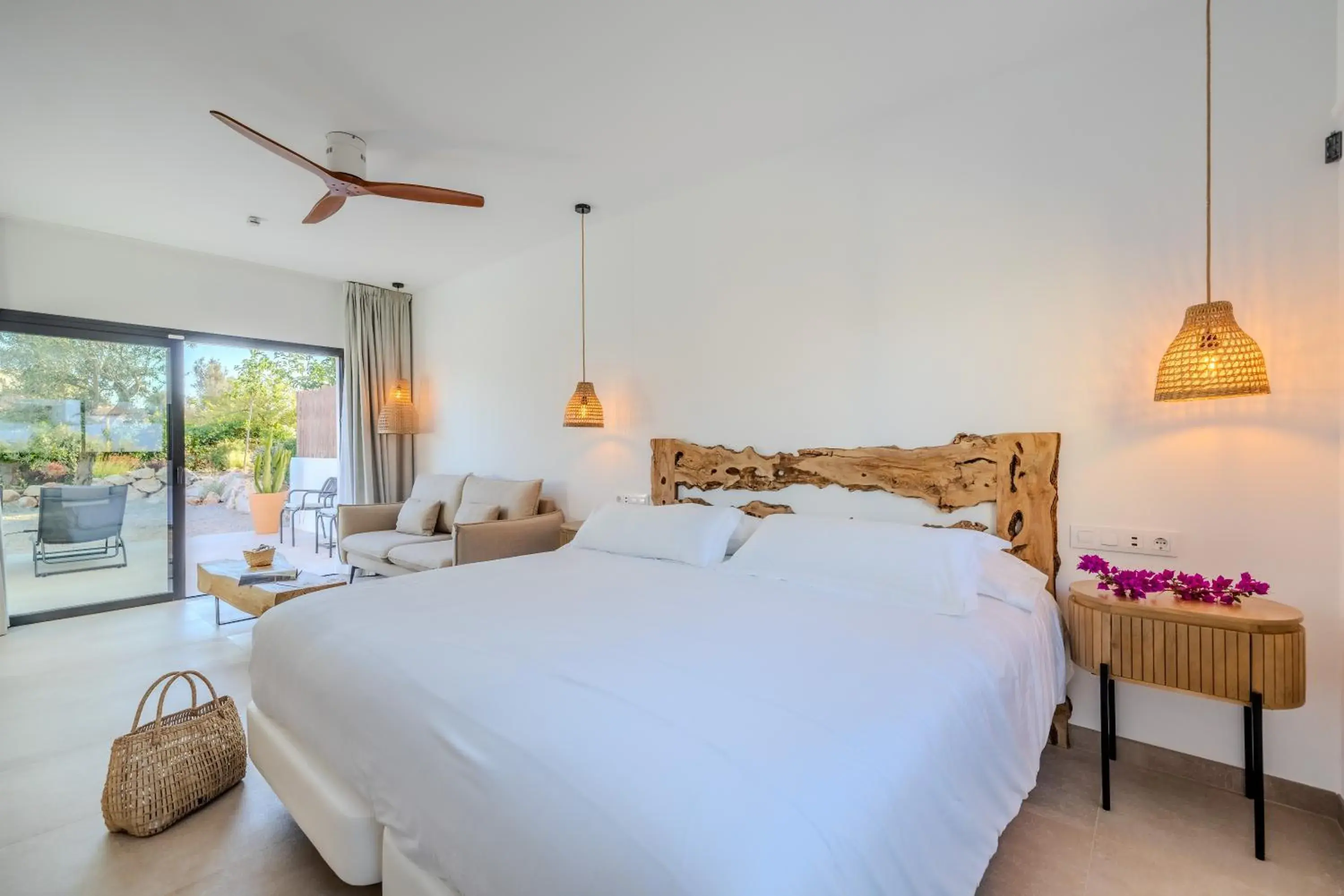 Exclusive Garden Suite in Hotel Boutique Mi Almazara Exclusive Garden Suite in Hotel Boutique Mi Almazara