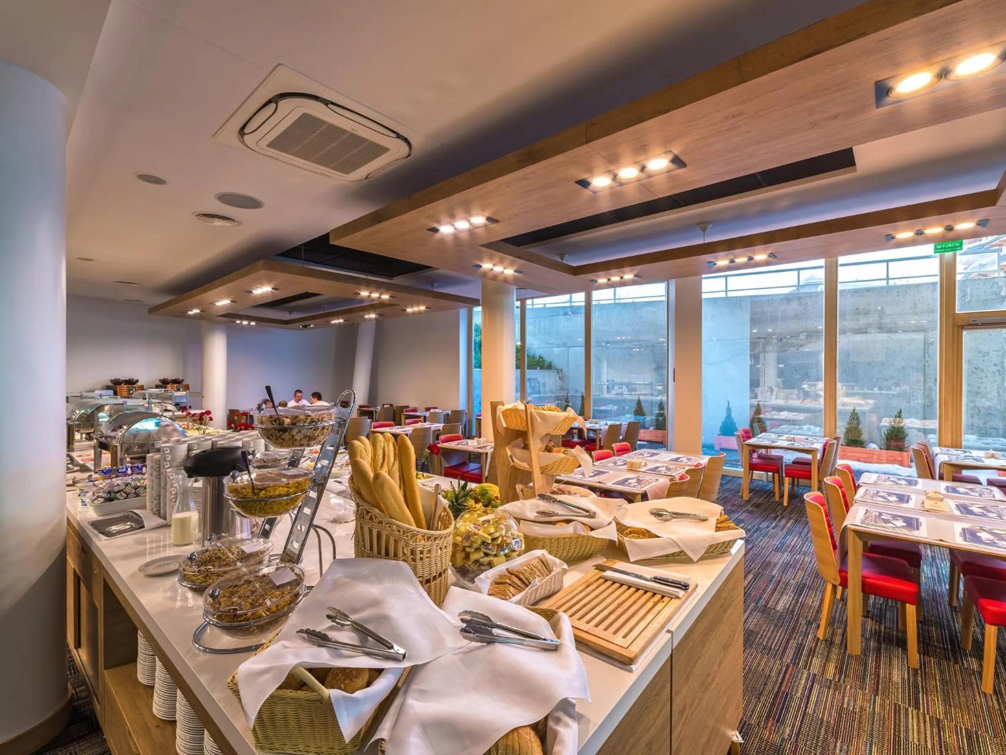 Restaurant/places to eat in Rezydencja Nosalowy Dwór