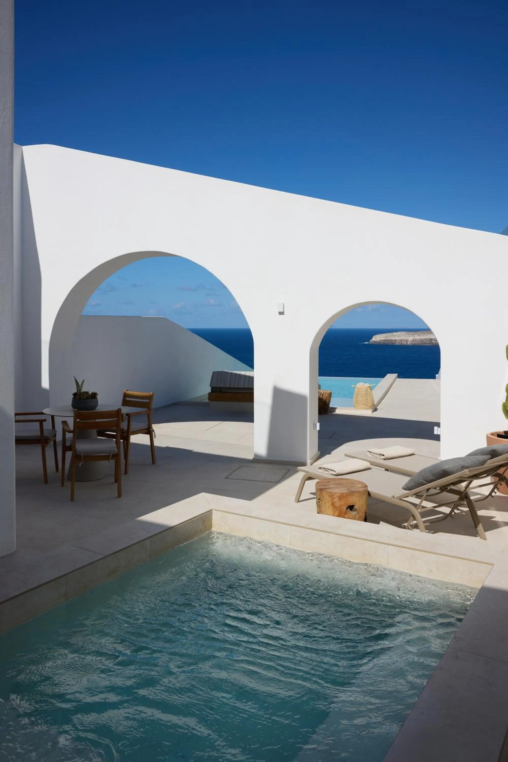 Patio in Omna Caldera Suites