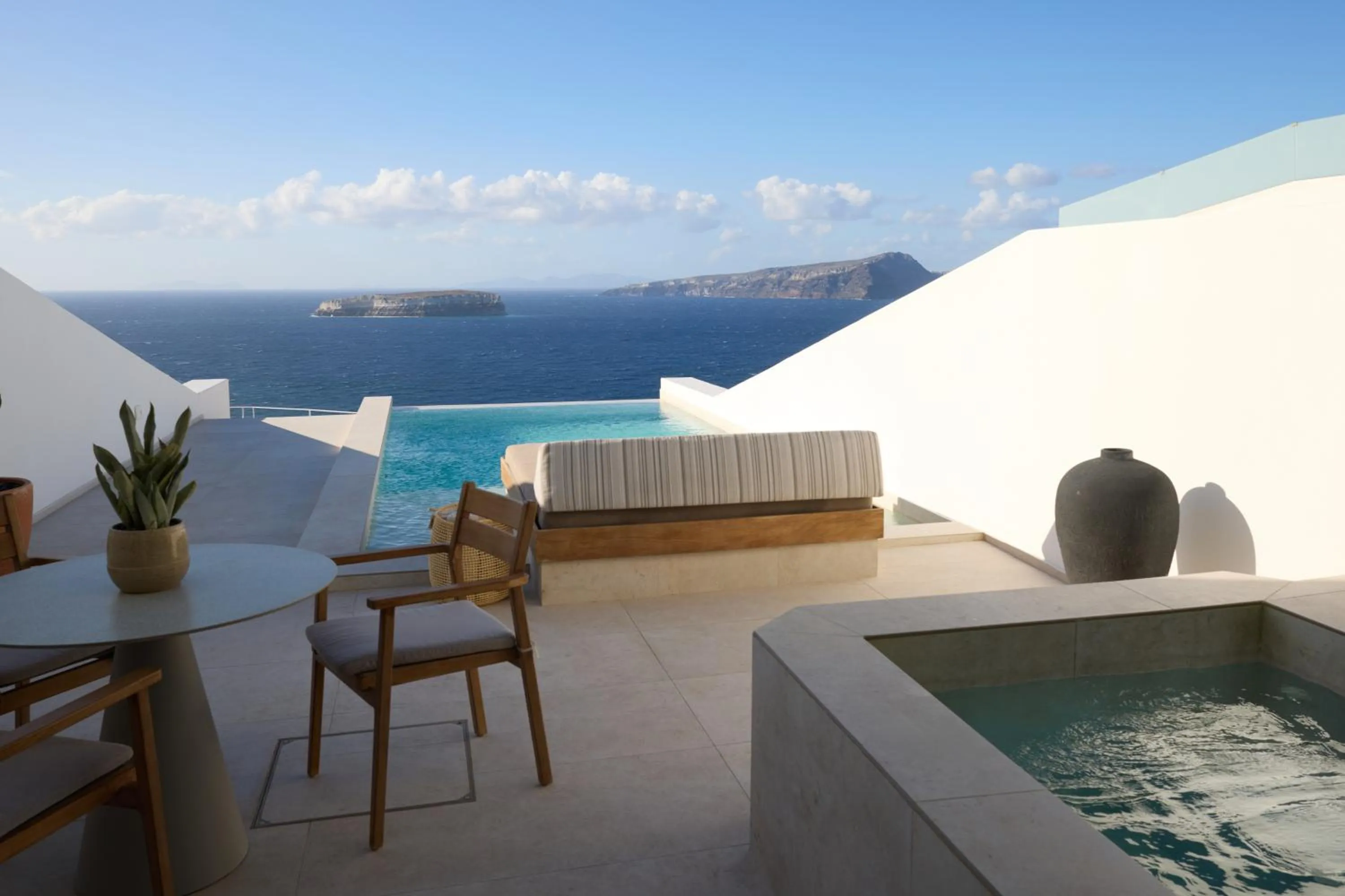 Patio in Omna Caldera Suites