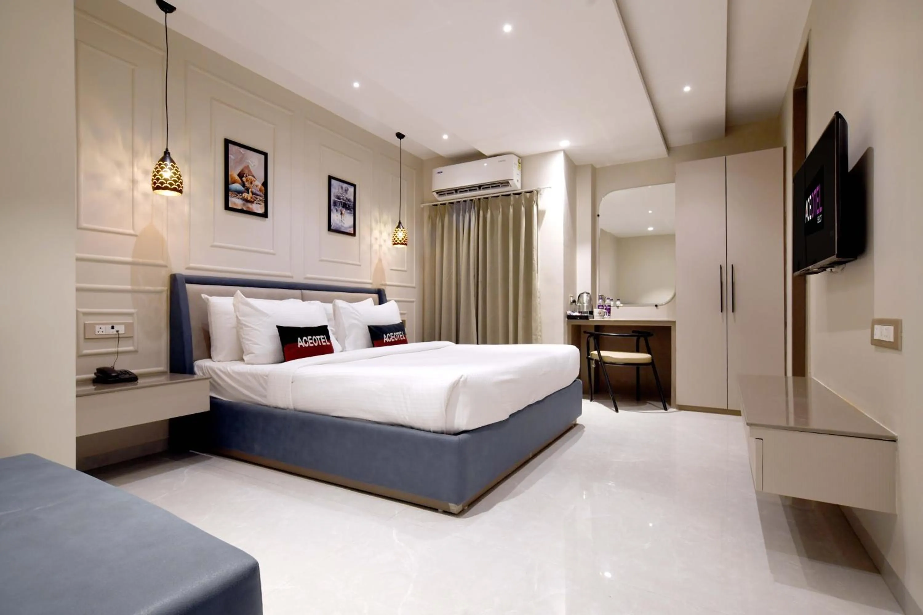 Bed in Aceotel Select Tulsi Vijay Nagar- A Luxury Boutique Hotel