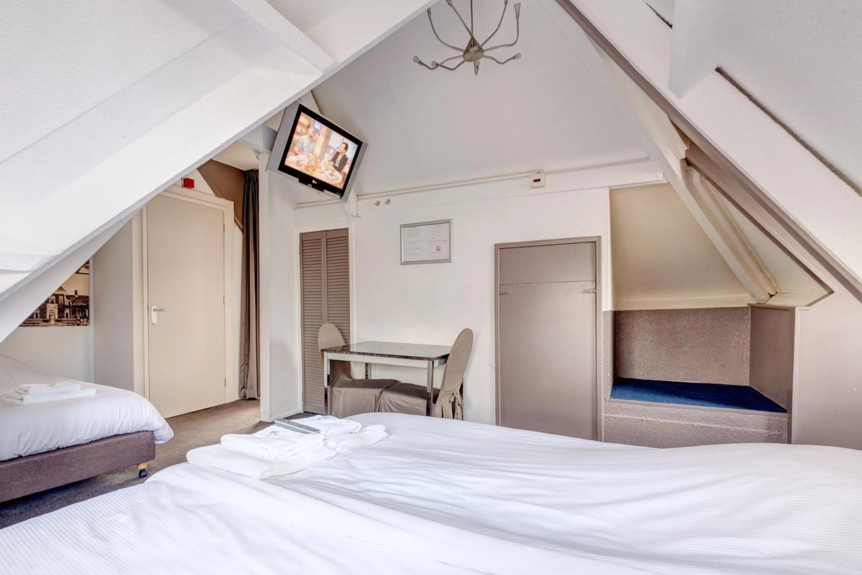 Bedroom, Bed in Hotel Stad en Land