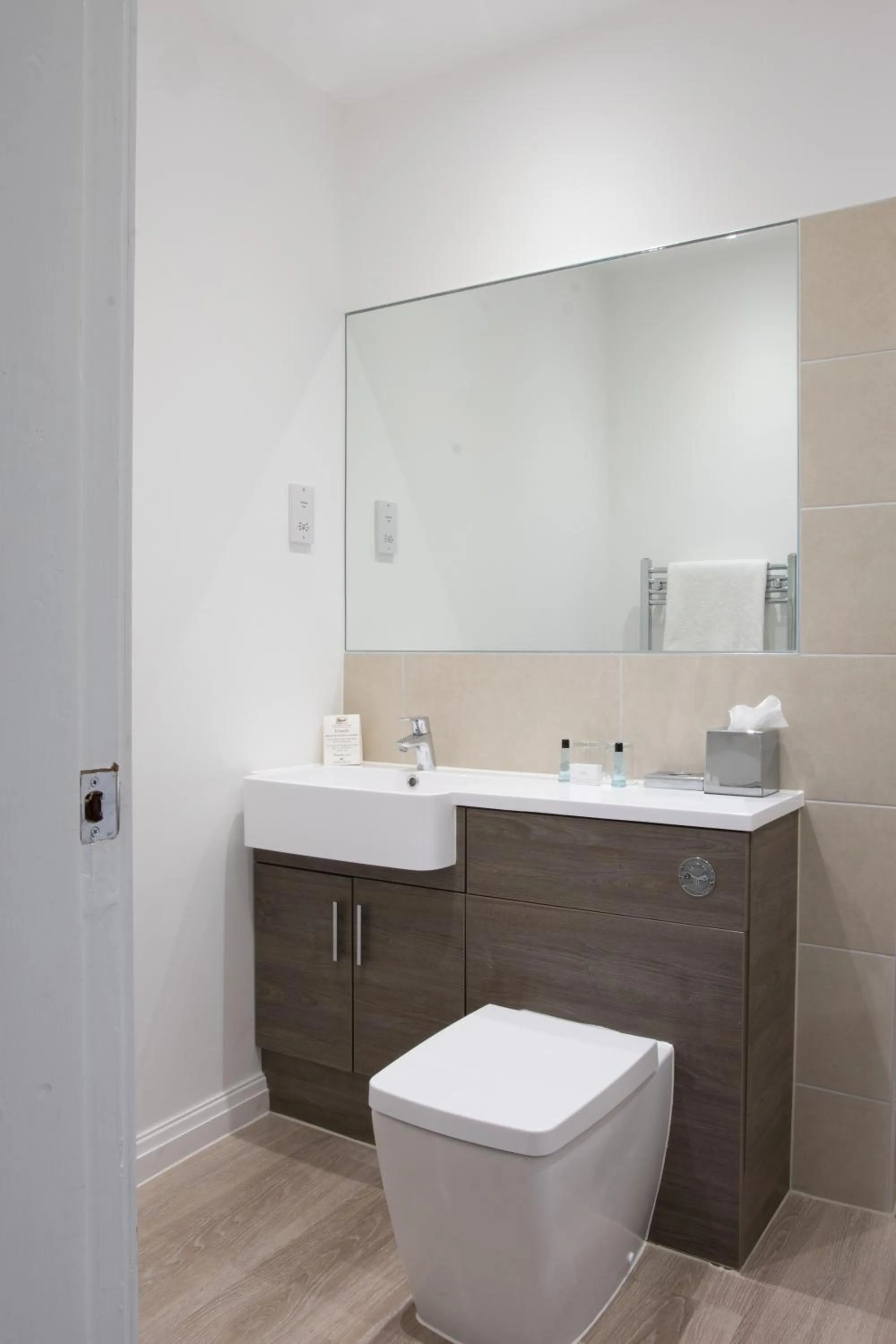 Toilet in Last Drop Village Hotel & Spa