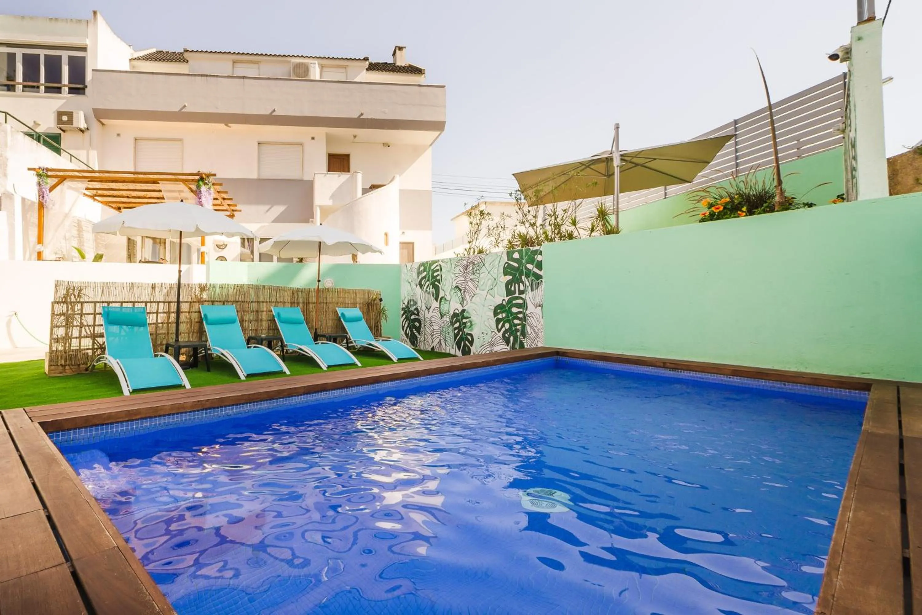 Property building in Villa Paraíso da Caparica
