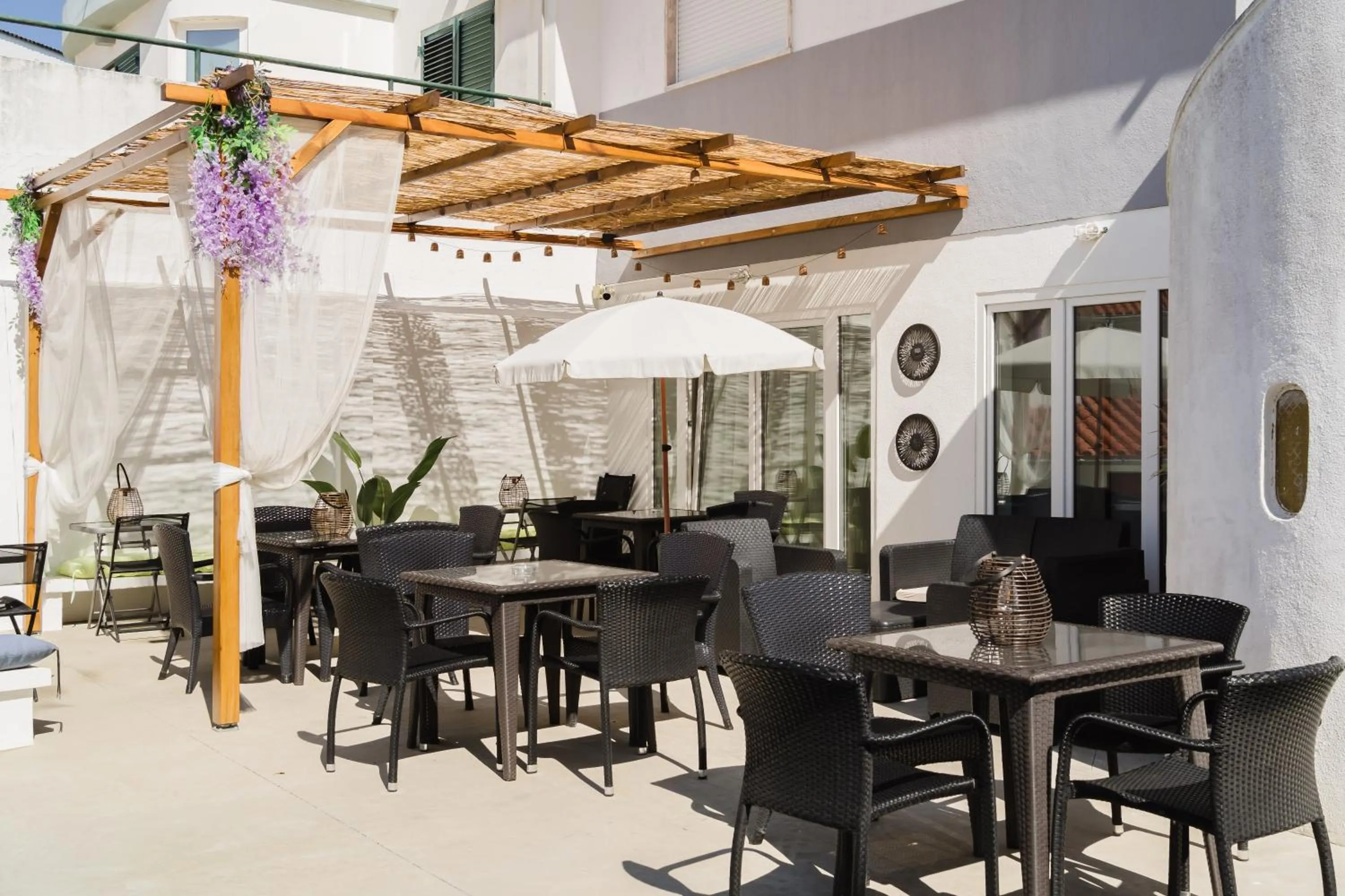 Property building in Villa Paraíso da Caparica