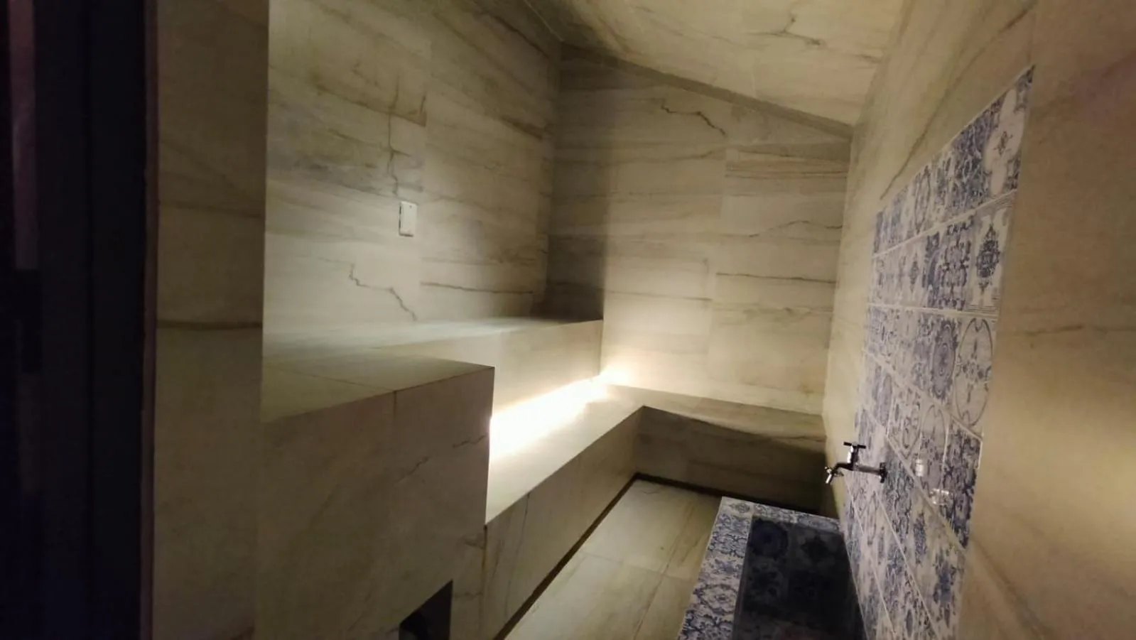 Steam room in Wanderlust Experience Hotel Best Western