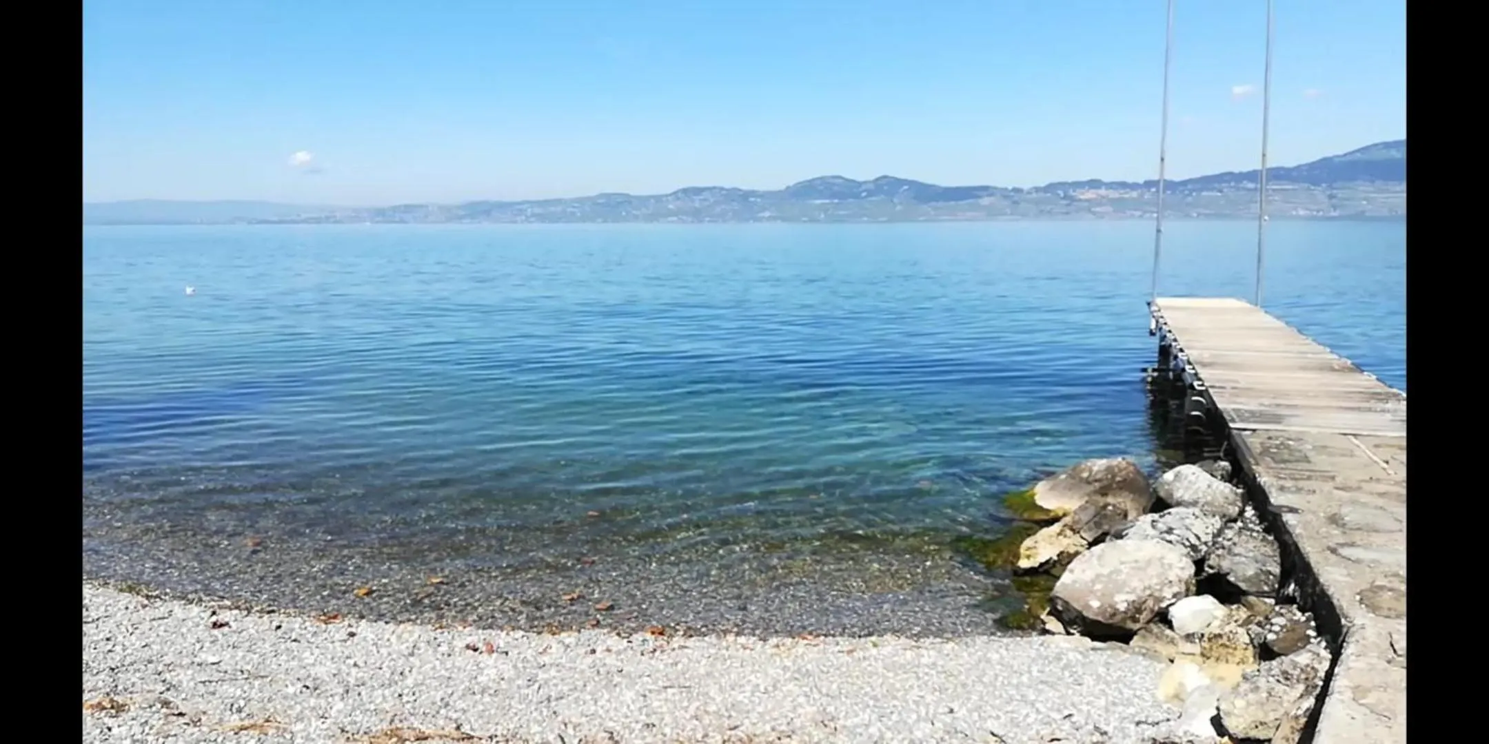 Beach in Hotel Le Léman