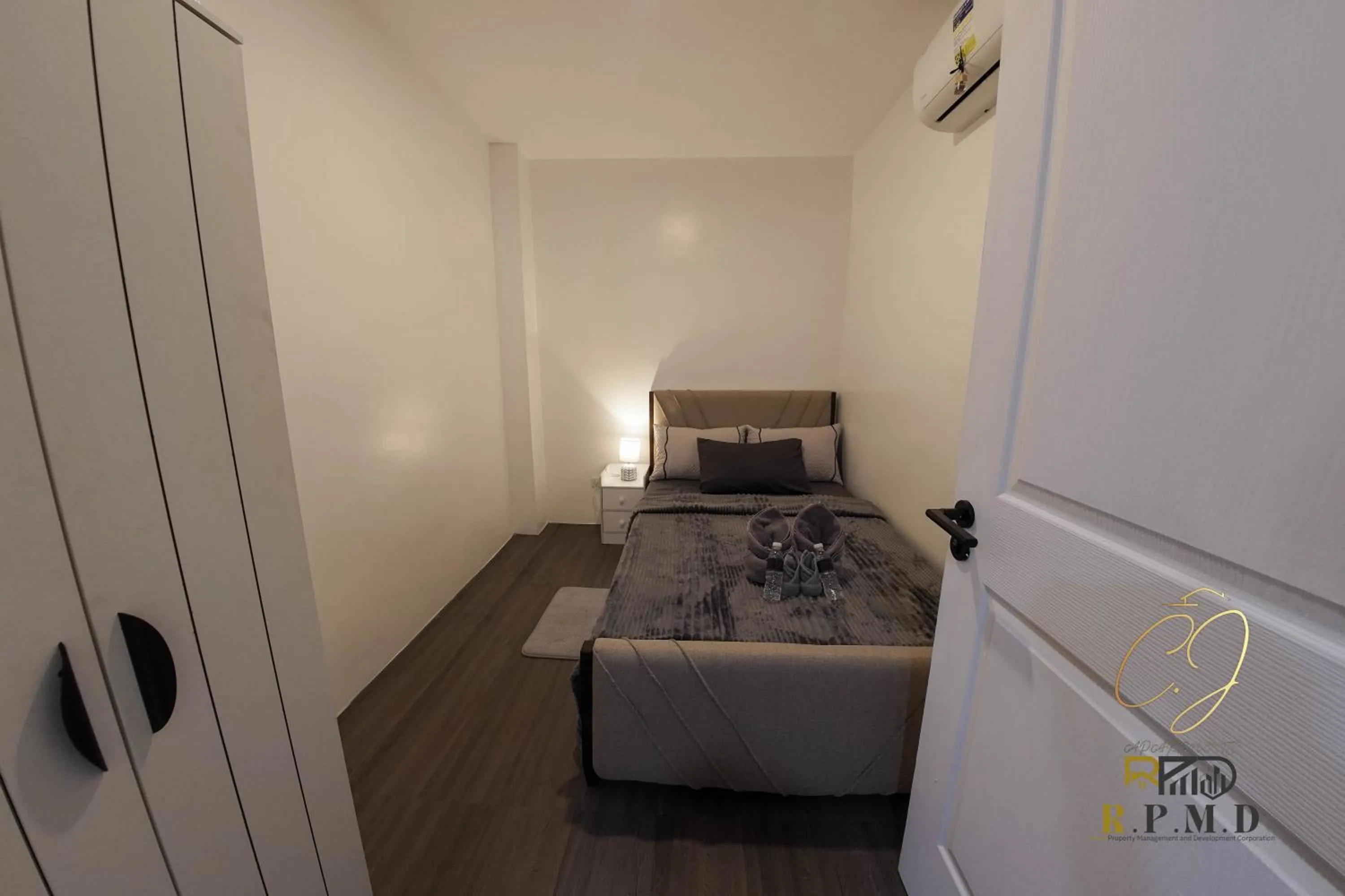 Bedroom, Bed in CJ Apartments