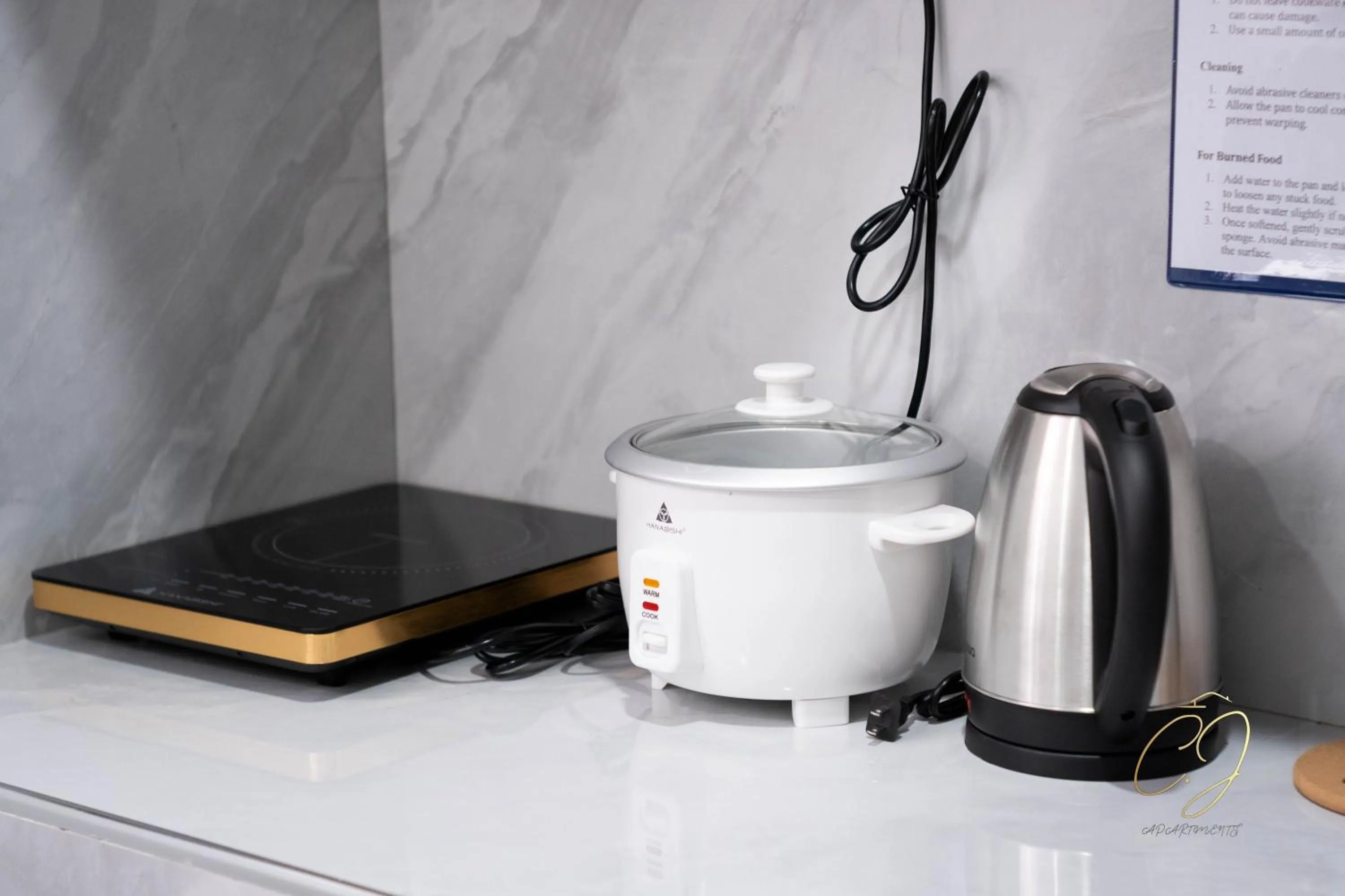 Coffee/tea facilities in CJ Apartments