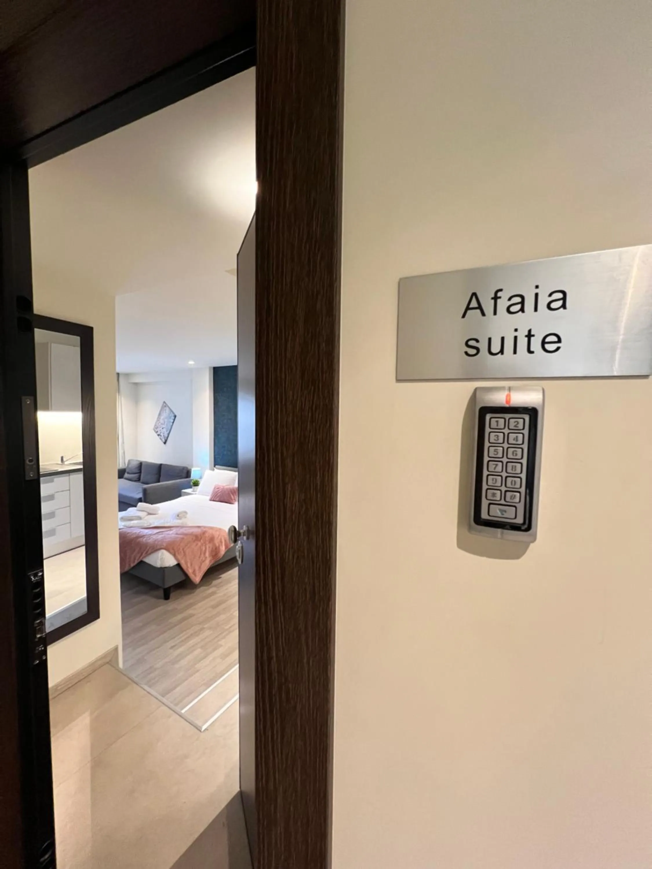 Photo of the whole room, Bed in Athenian Retreat Penthouses