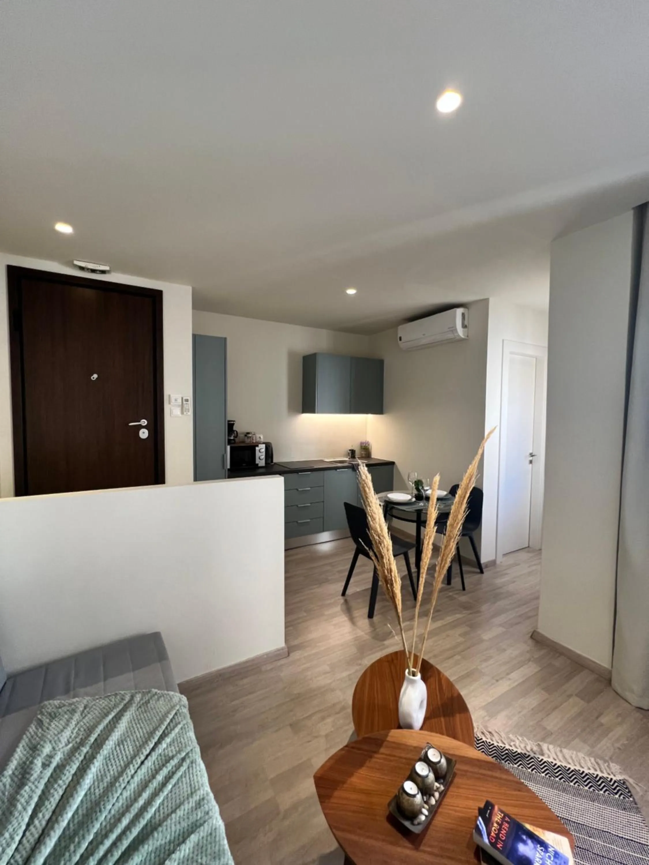 Kitchen or kitchenette in Athenian Retreat Penthouses