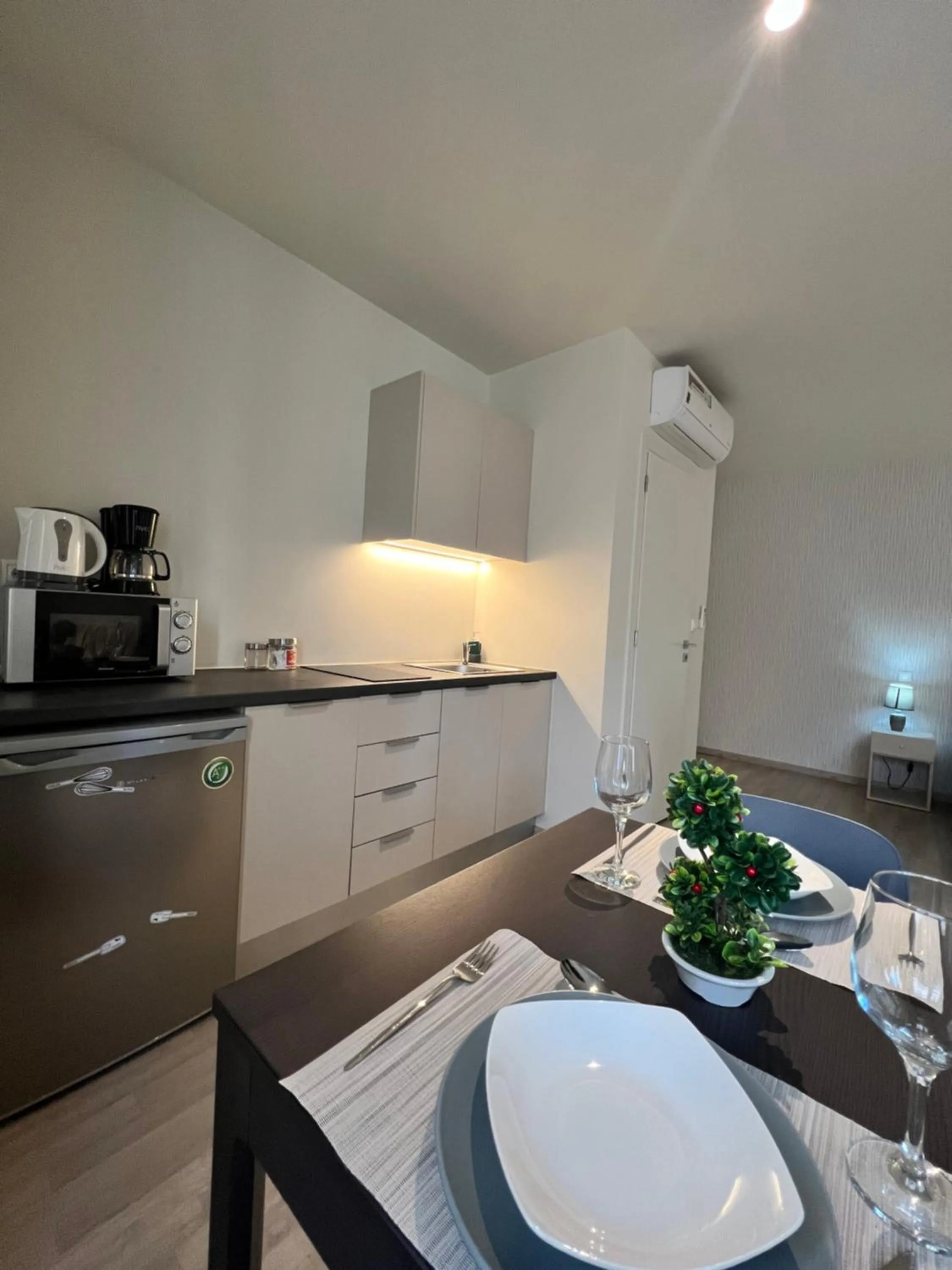 Coffee/tea facilities in Athenian Retreat Penthouses