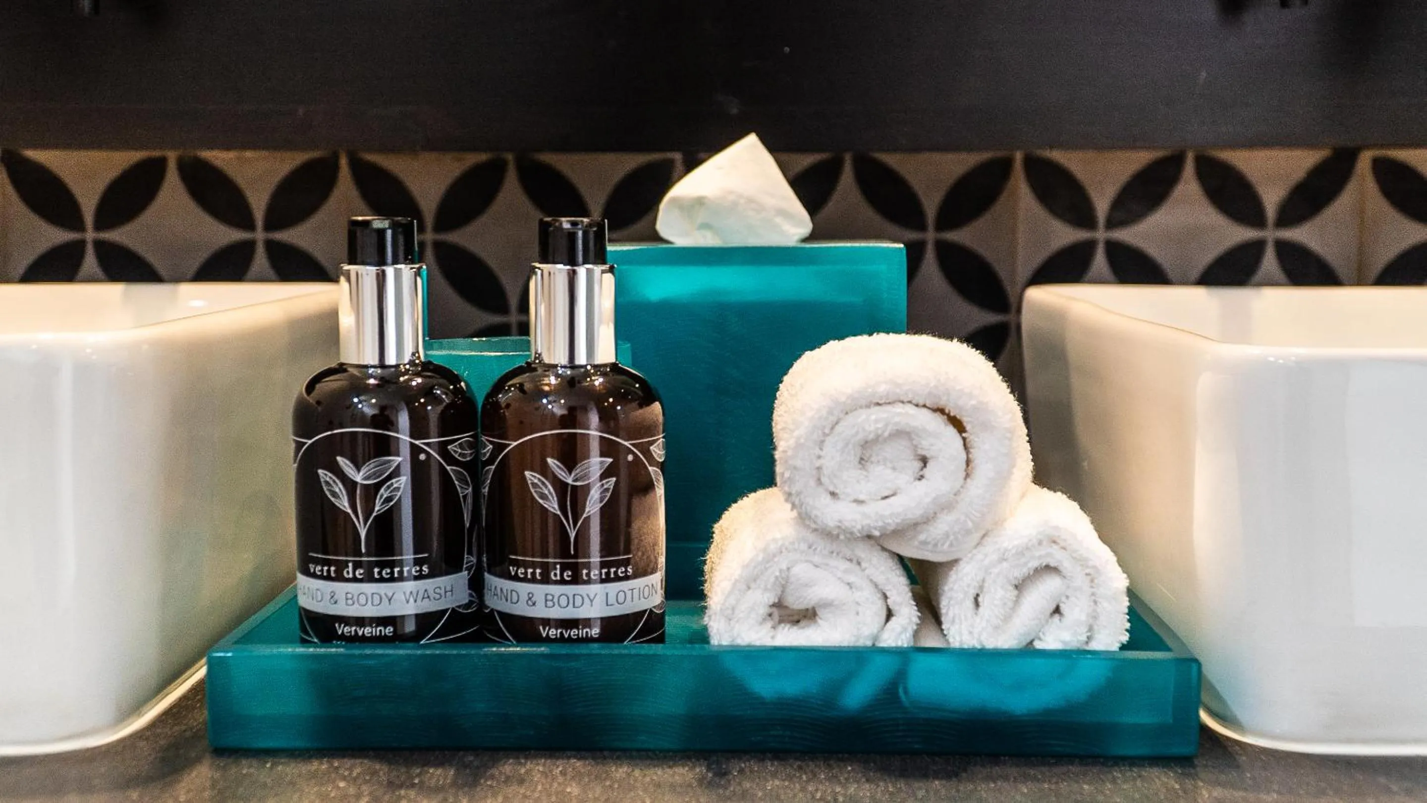 Bathroom in Flamboyan Hotel & Residences