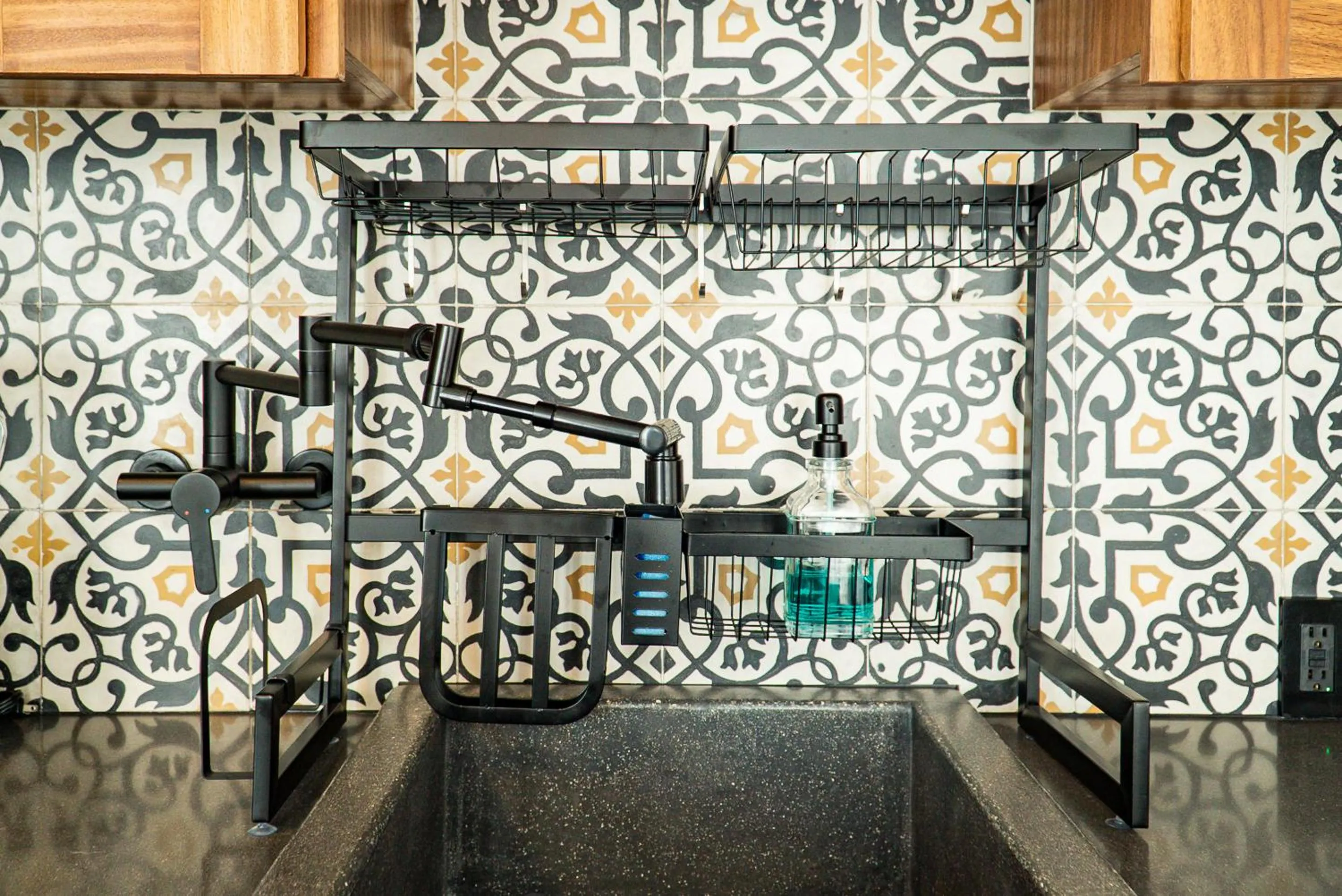 Kitchen or kitchenette in Flamboyan Hotel & Residences