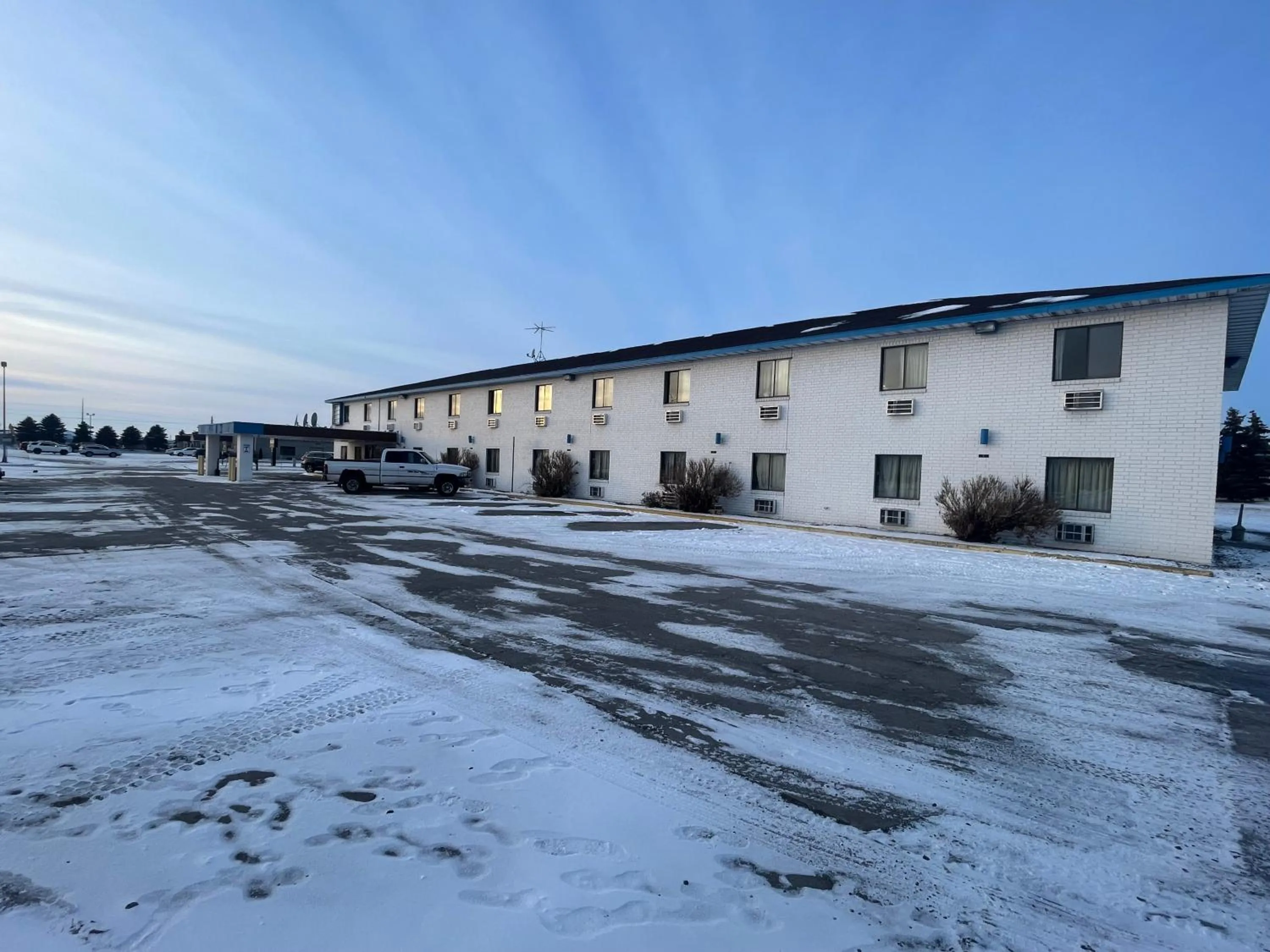 Property building in Dakota inn