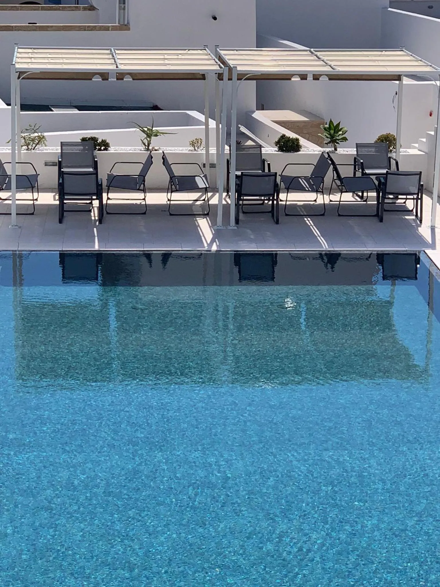 Swimming pool in TS Residence