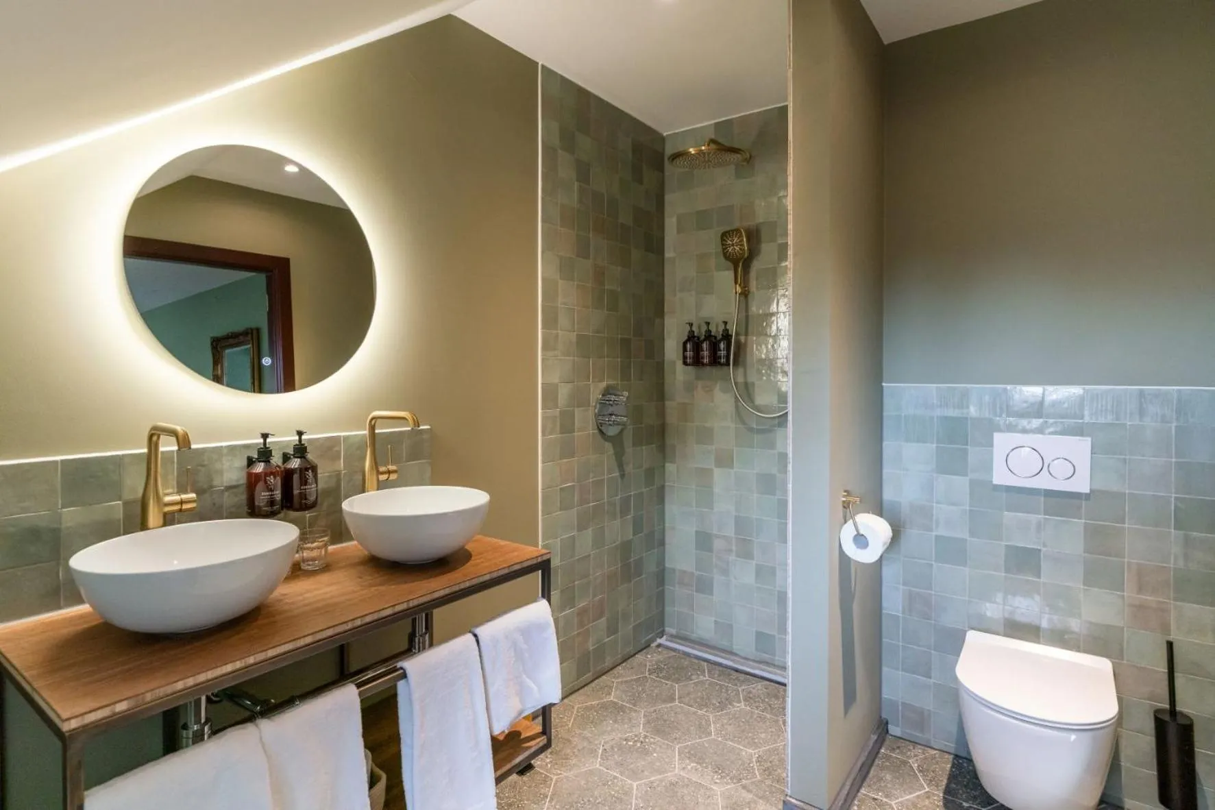 Shower in Boetiekhotel De Kastanjehof