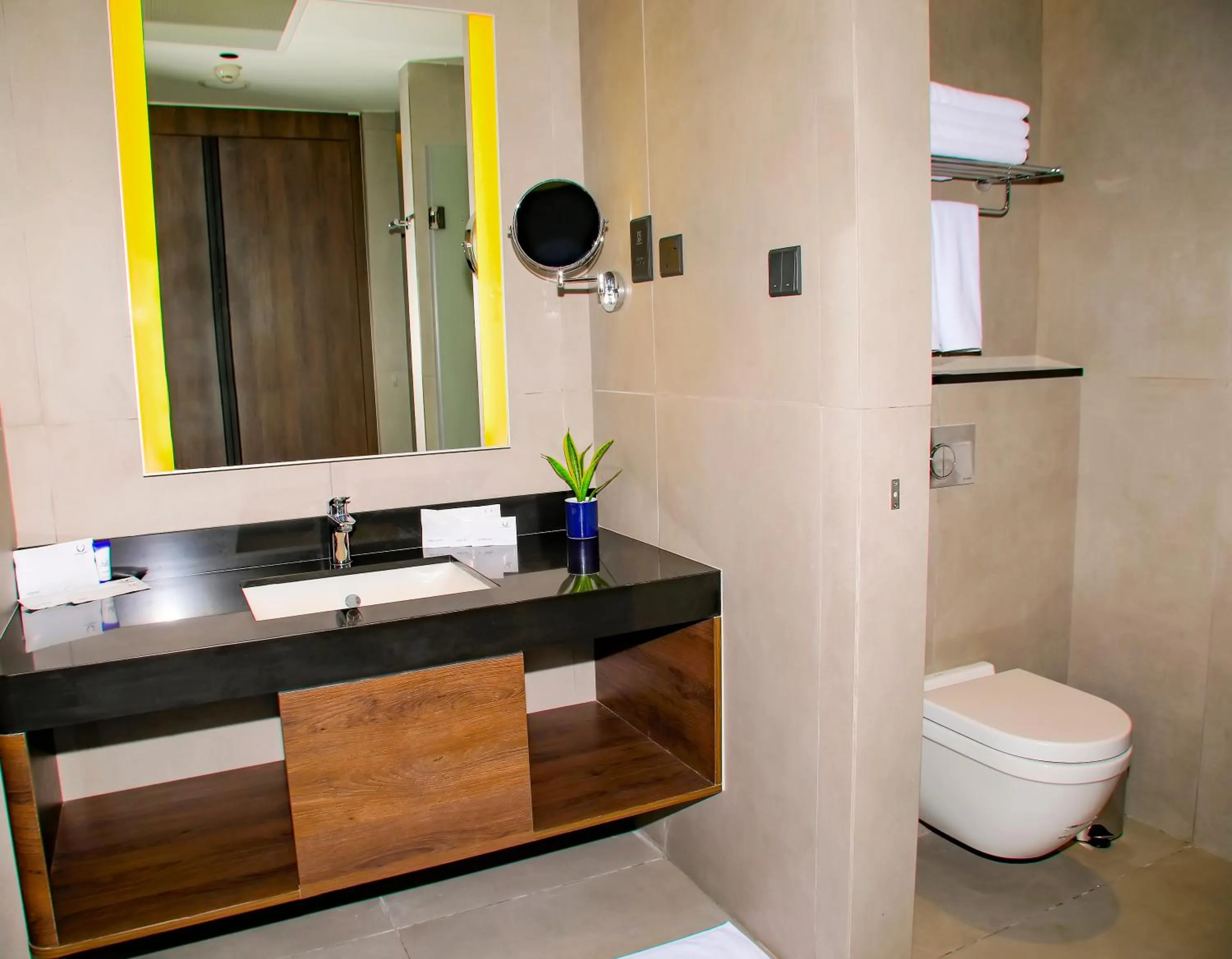 Toilet in Sofia Colombo City Hotel