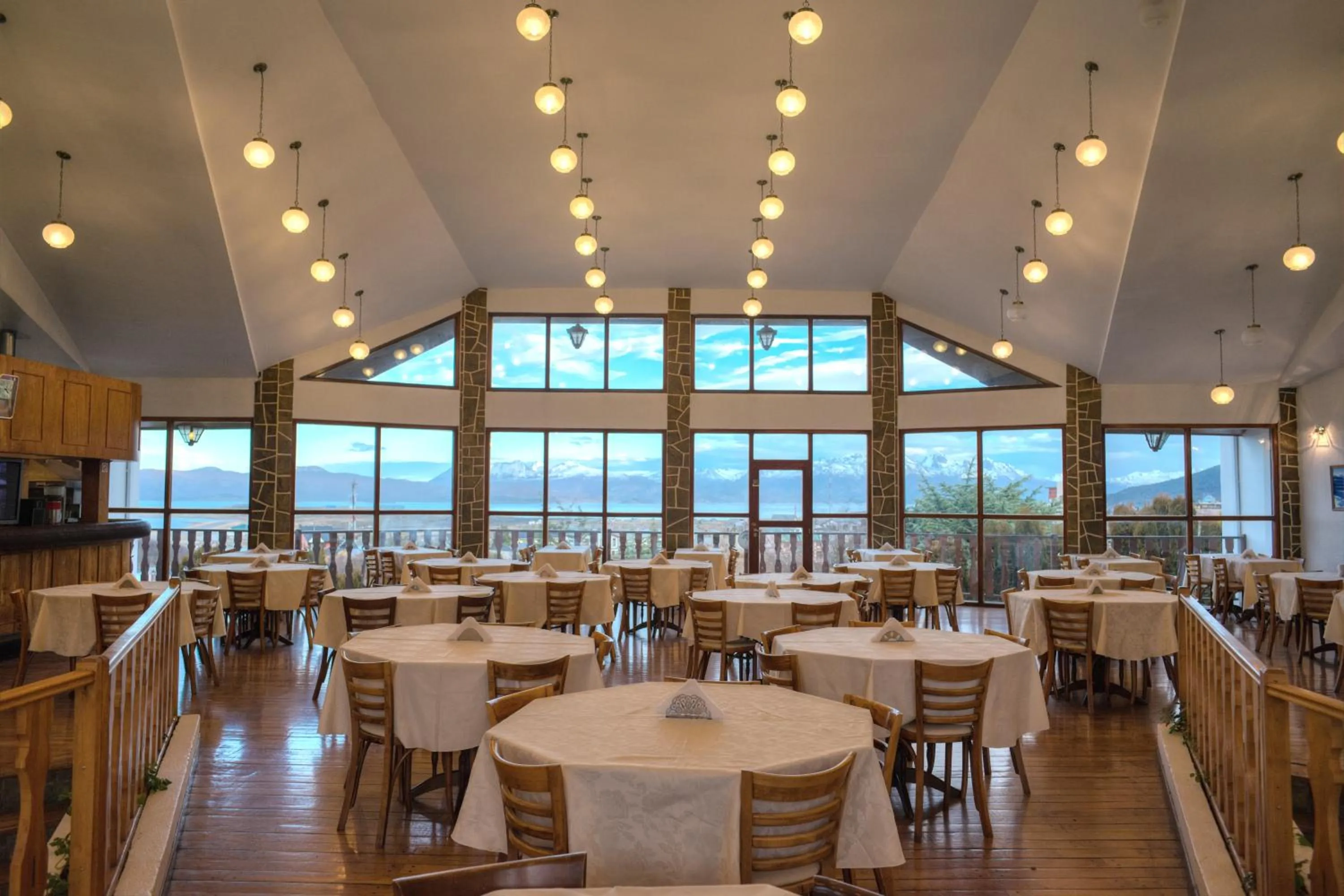 Restaurant/places to eat in Hotel Ushuaia
