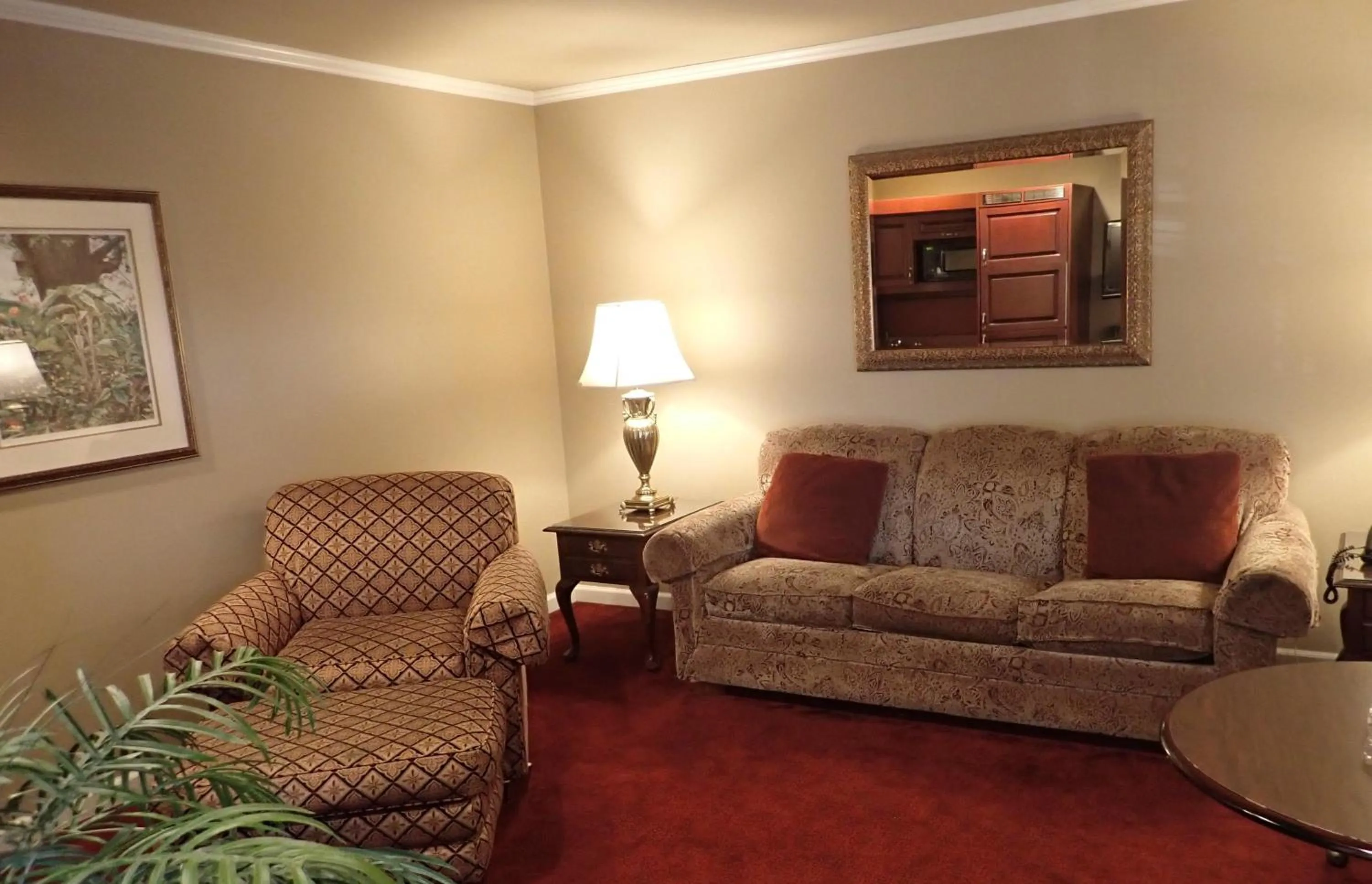 Living room in Pine Barn Inn