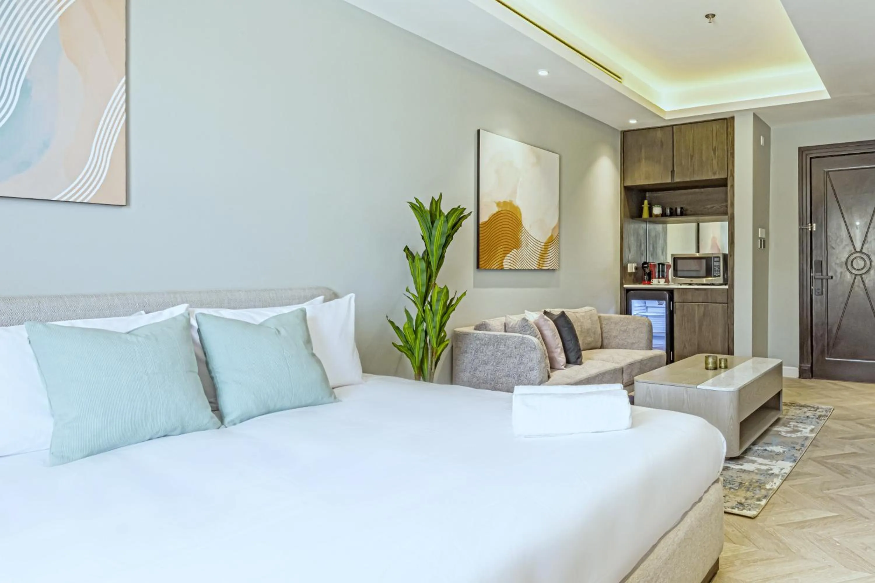 Seating area, Bed in Stella Stays Olaya Tower 1 - Furnished Apartments