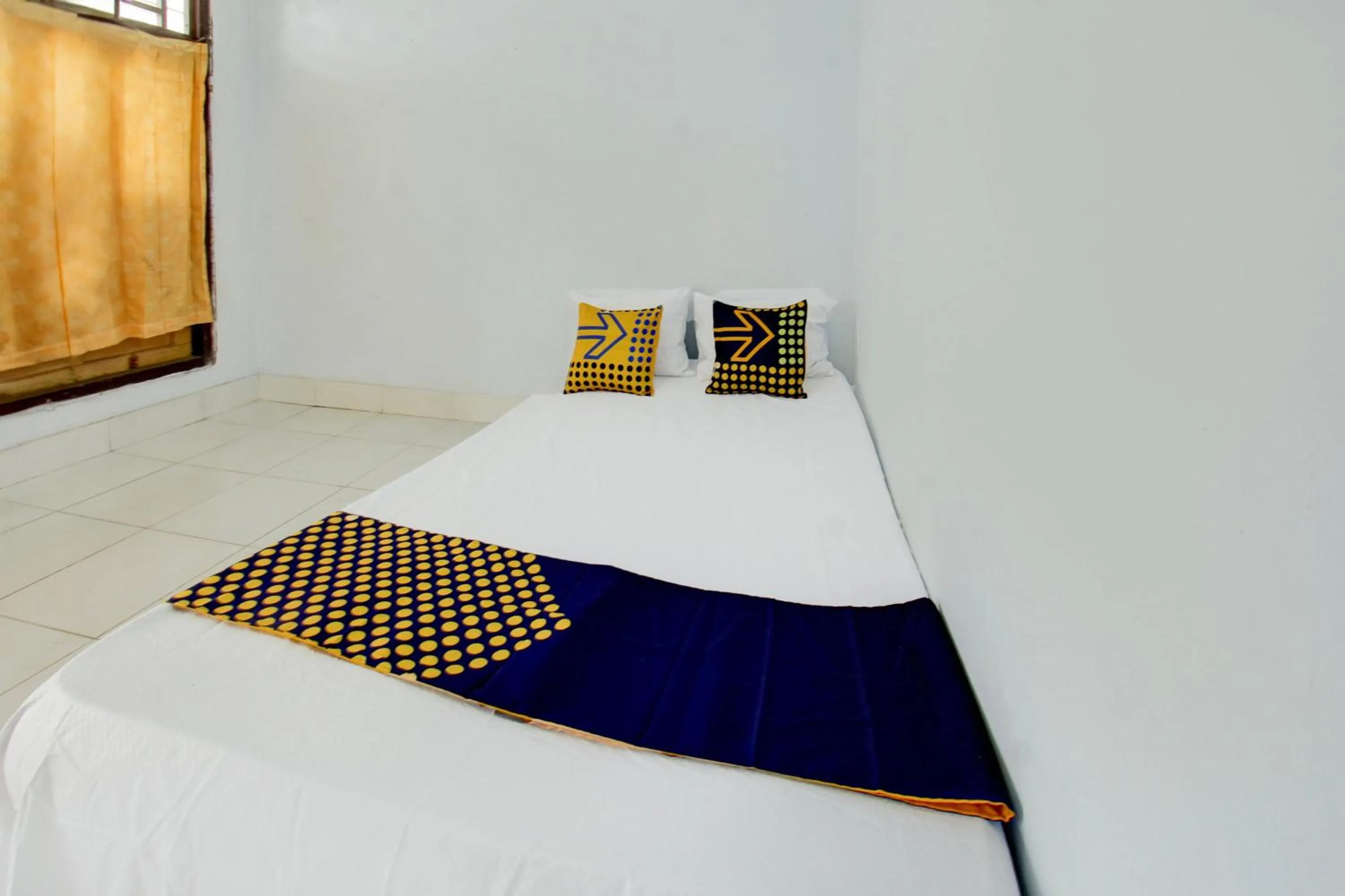 Bedroom in OYO Life 93015 Kos Anto